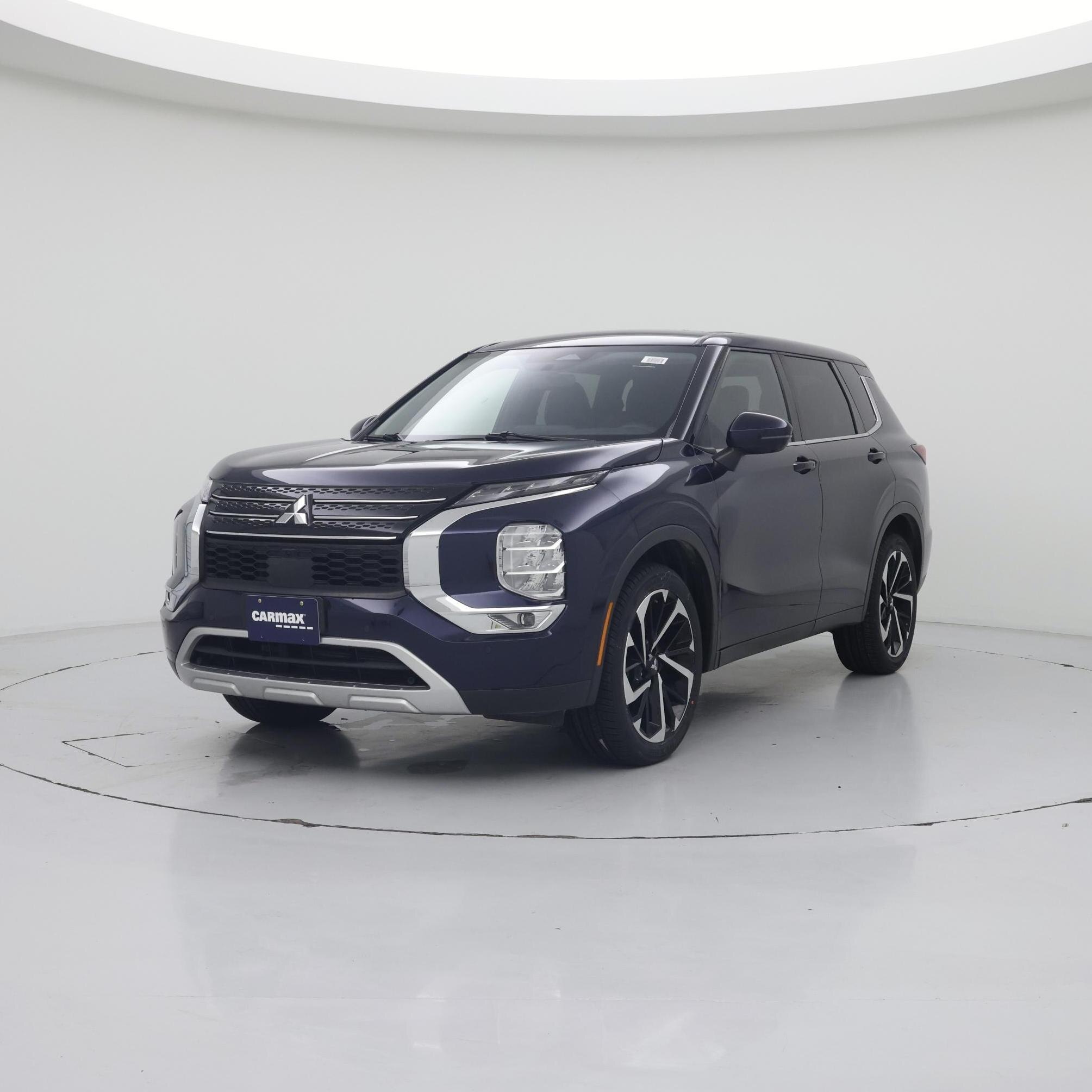 Thumbnail: 2024 Mitsubishi Outlander - 4