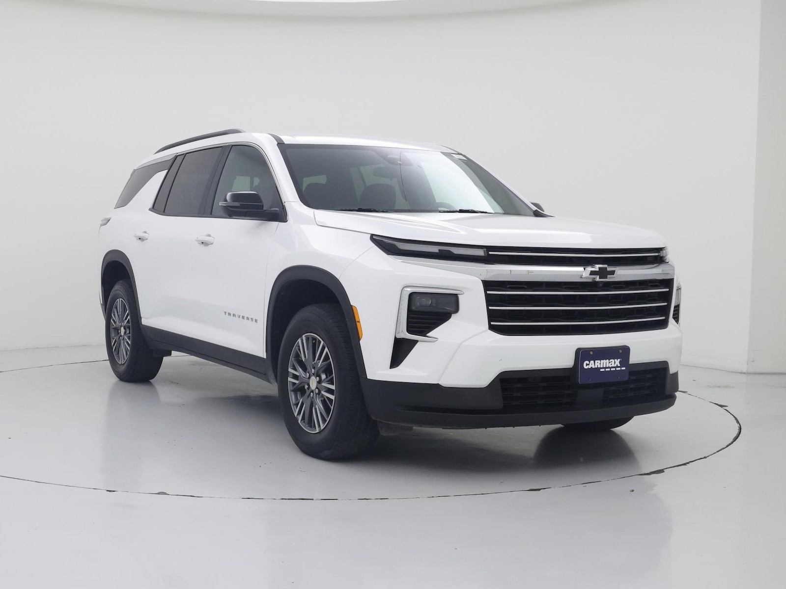 2024 Chevrolet Traverse 1LT - Photo 2
