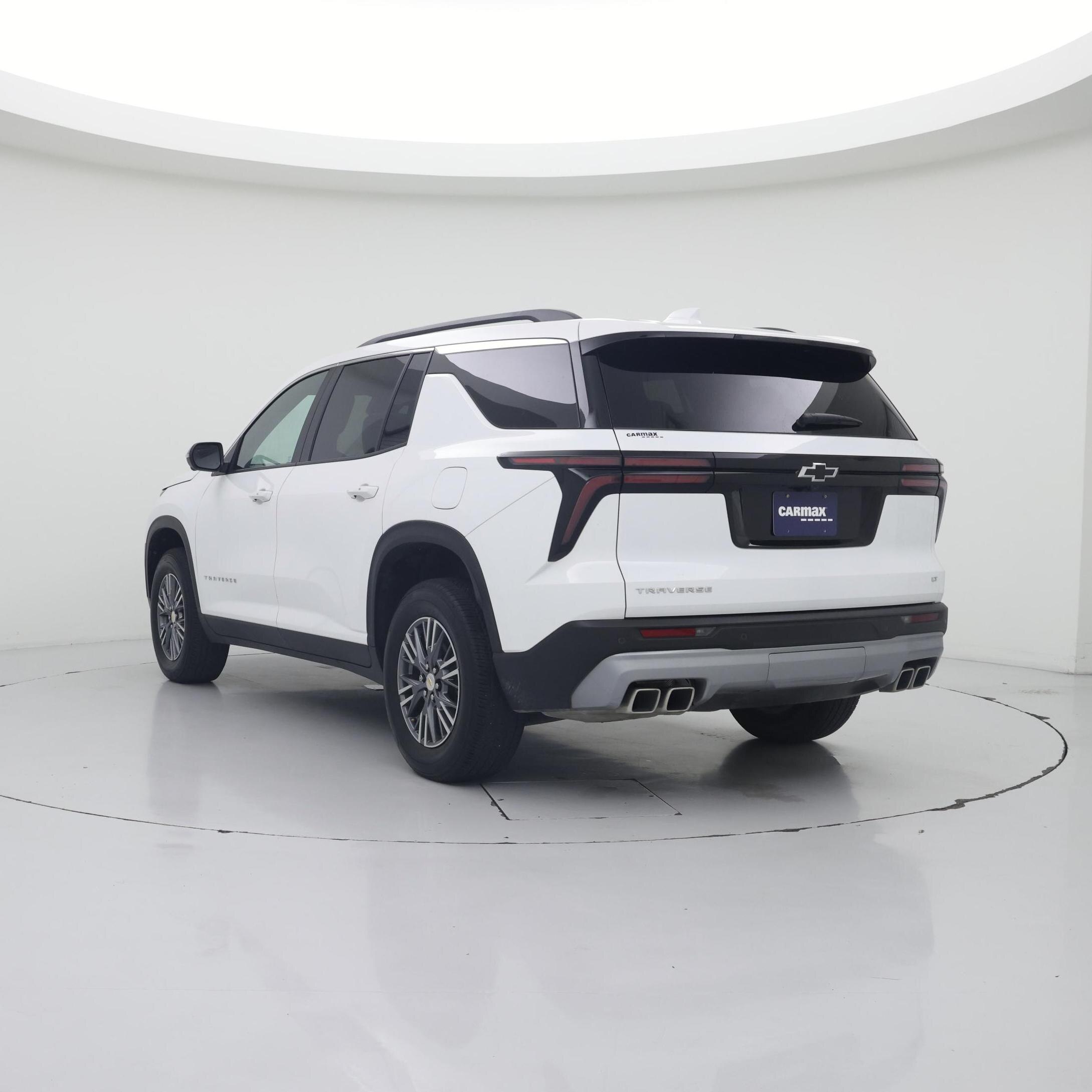 Thumbnail: 2024 Chevrolet Traverse - 2