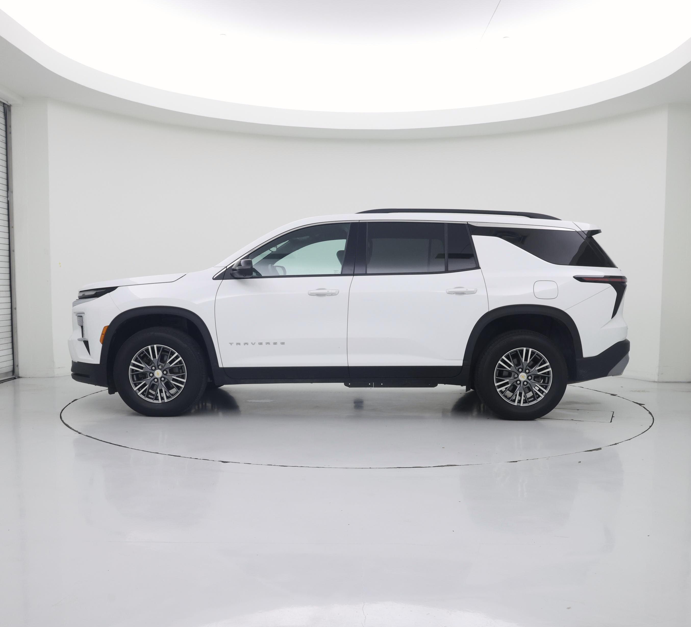 Thumbnail: 2024 Chevrolet Traverse - 3
