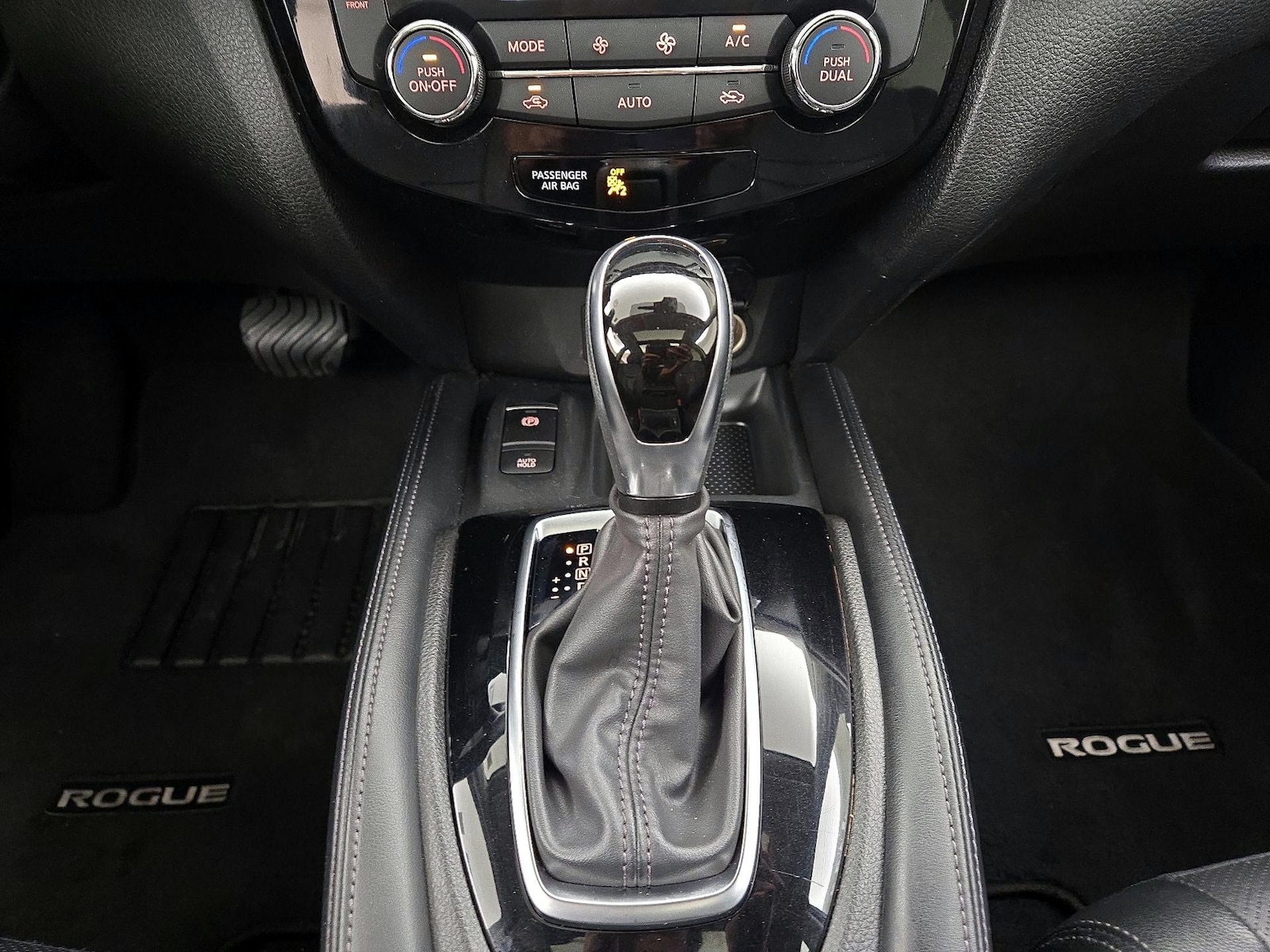2019 Nissan Rogue SL - Photo 19