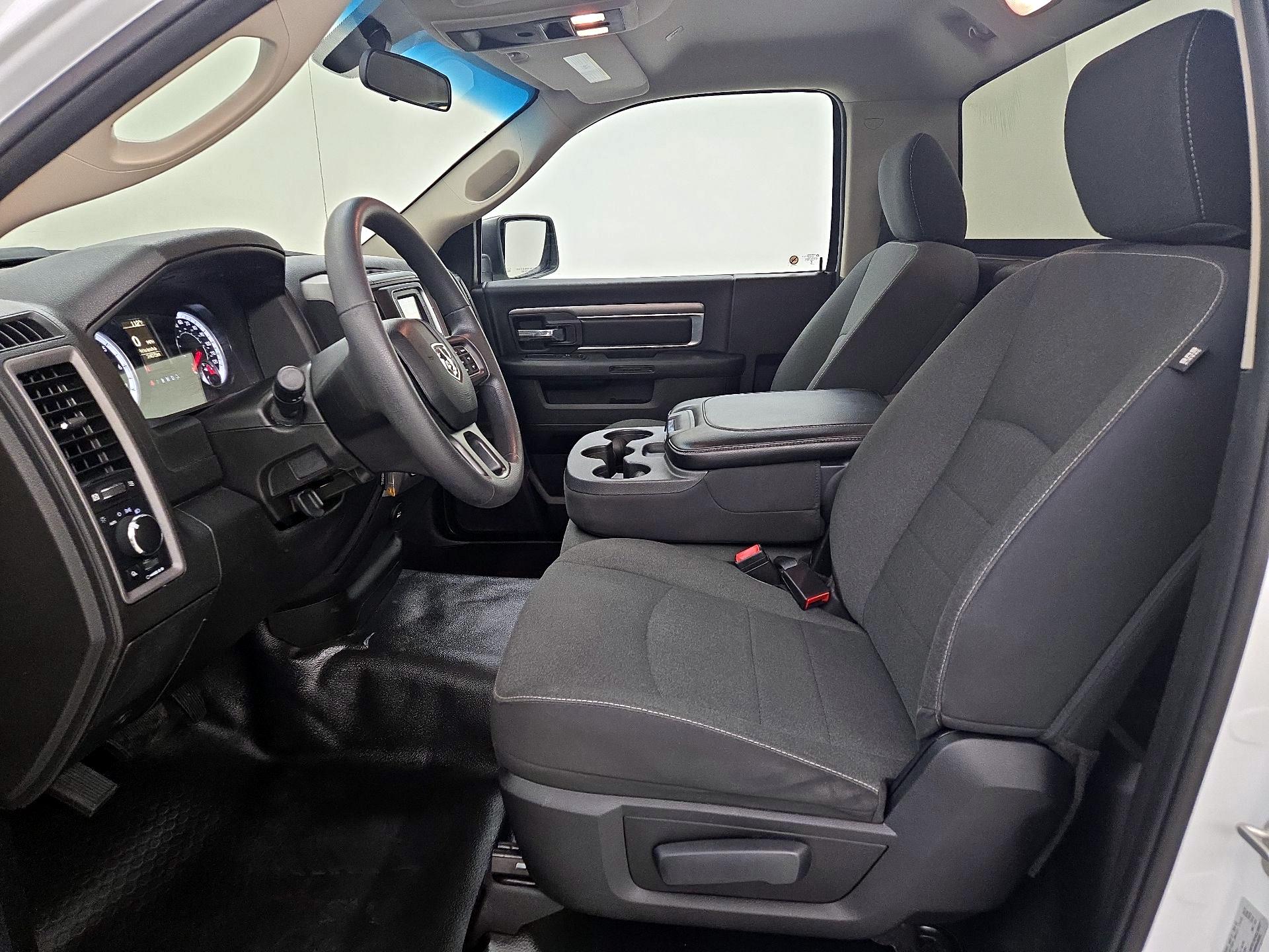 Thumbnail: 2023 RAM 1500 Classic - 11