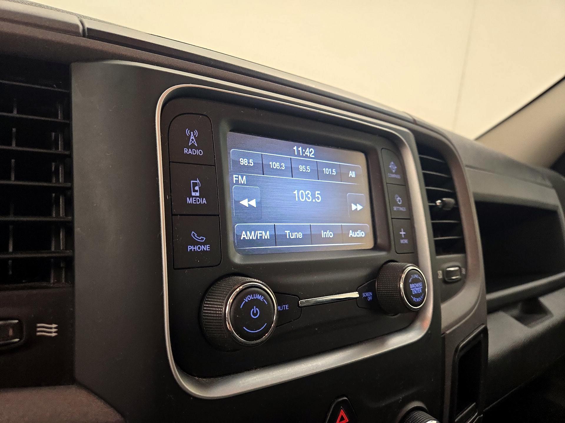 Thumbnail: 2023 RAM 1500 Classic - 15