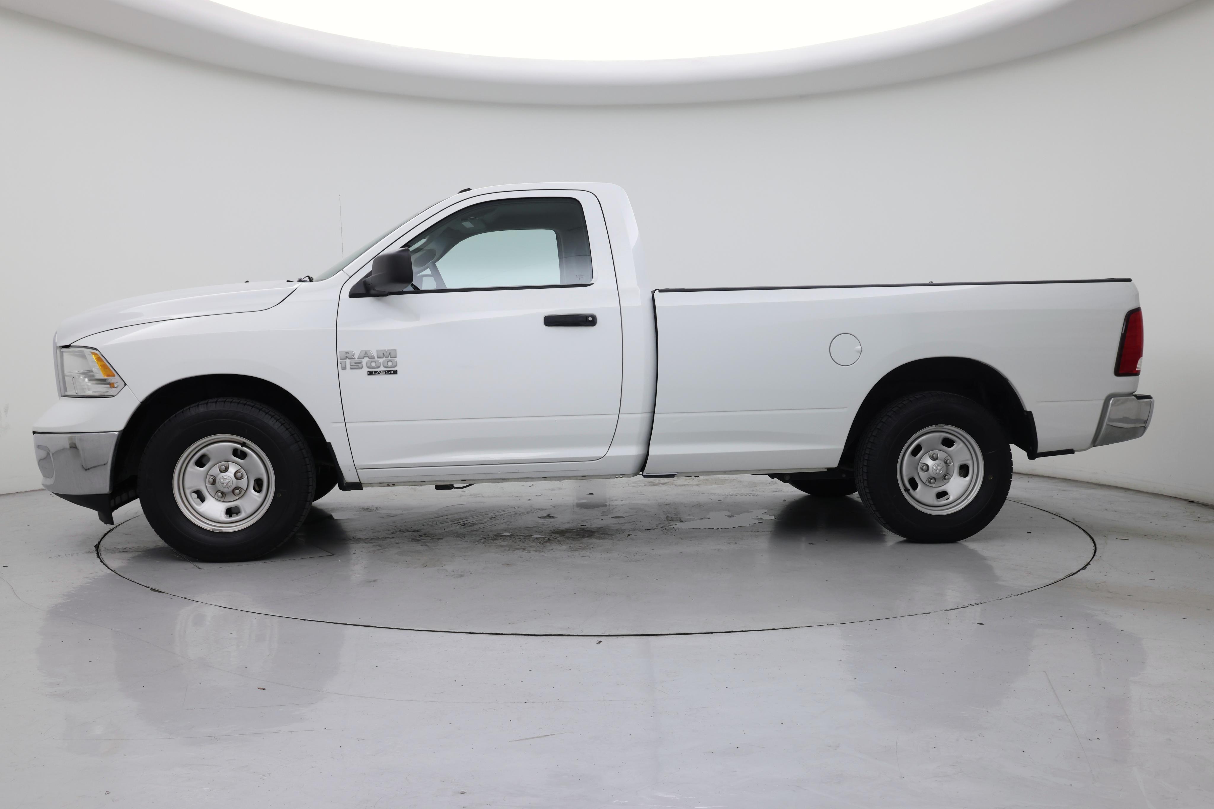 Thumbnail: 2023 RAM 1500 Classic - 3