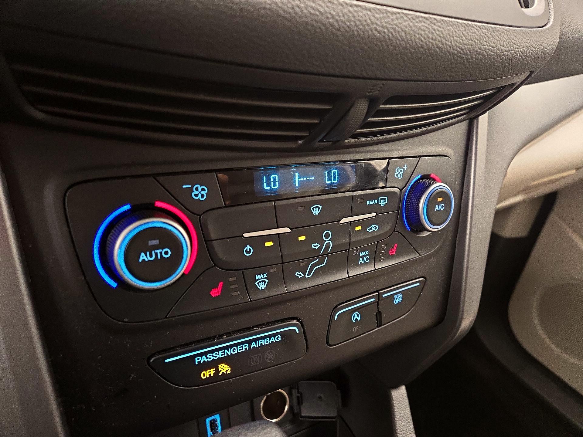 Thumbnail: 2018 Ford Escape - 16