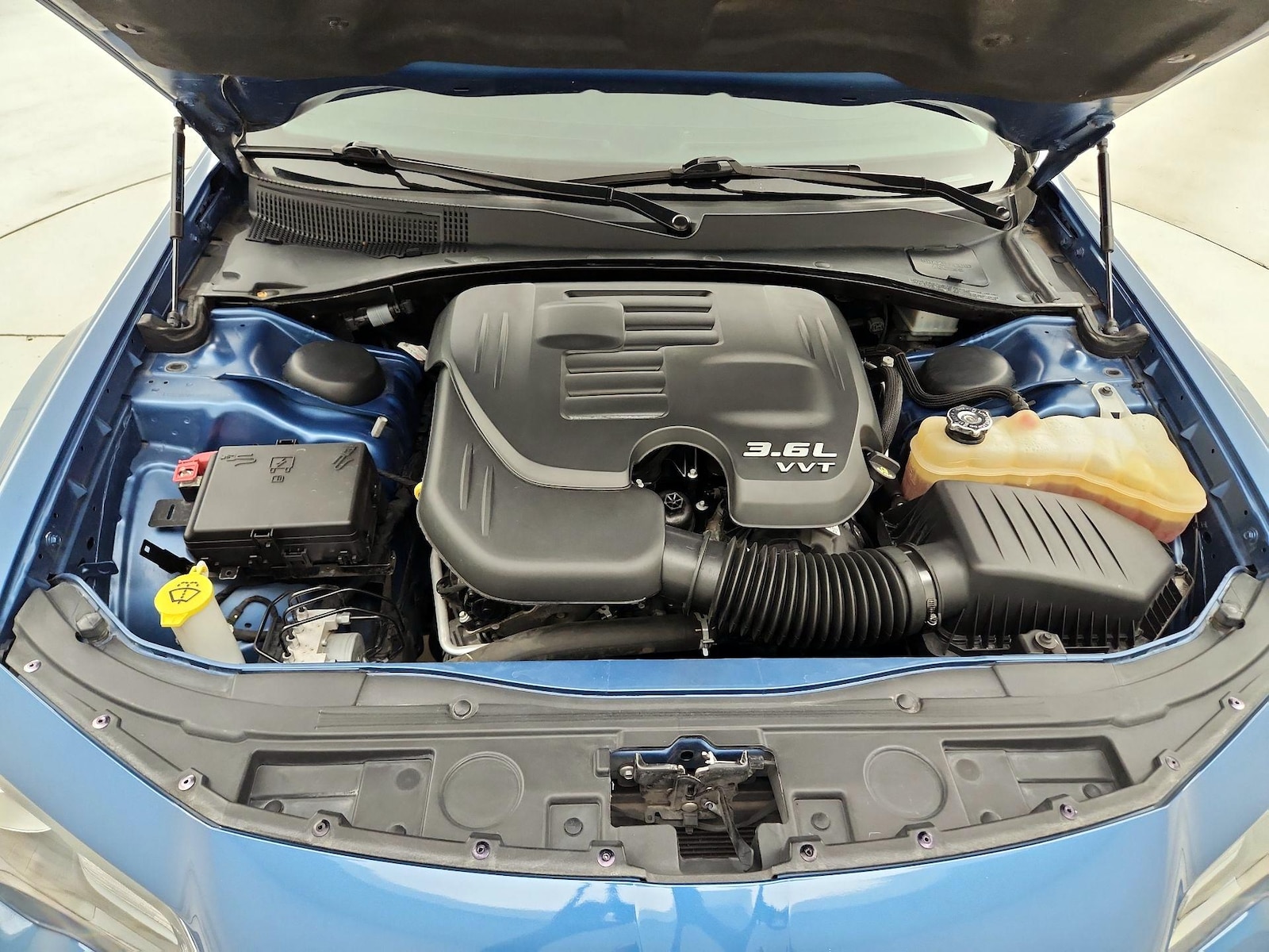 2022 Chrysler 300 Touring - Photo 21