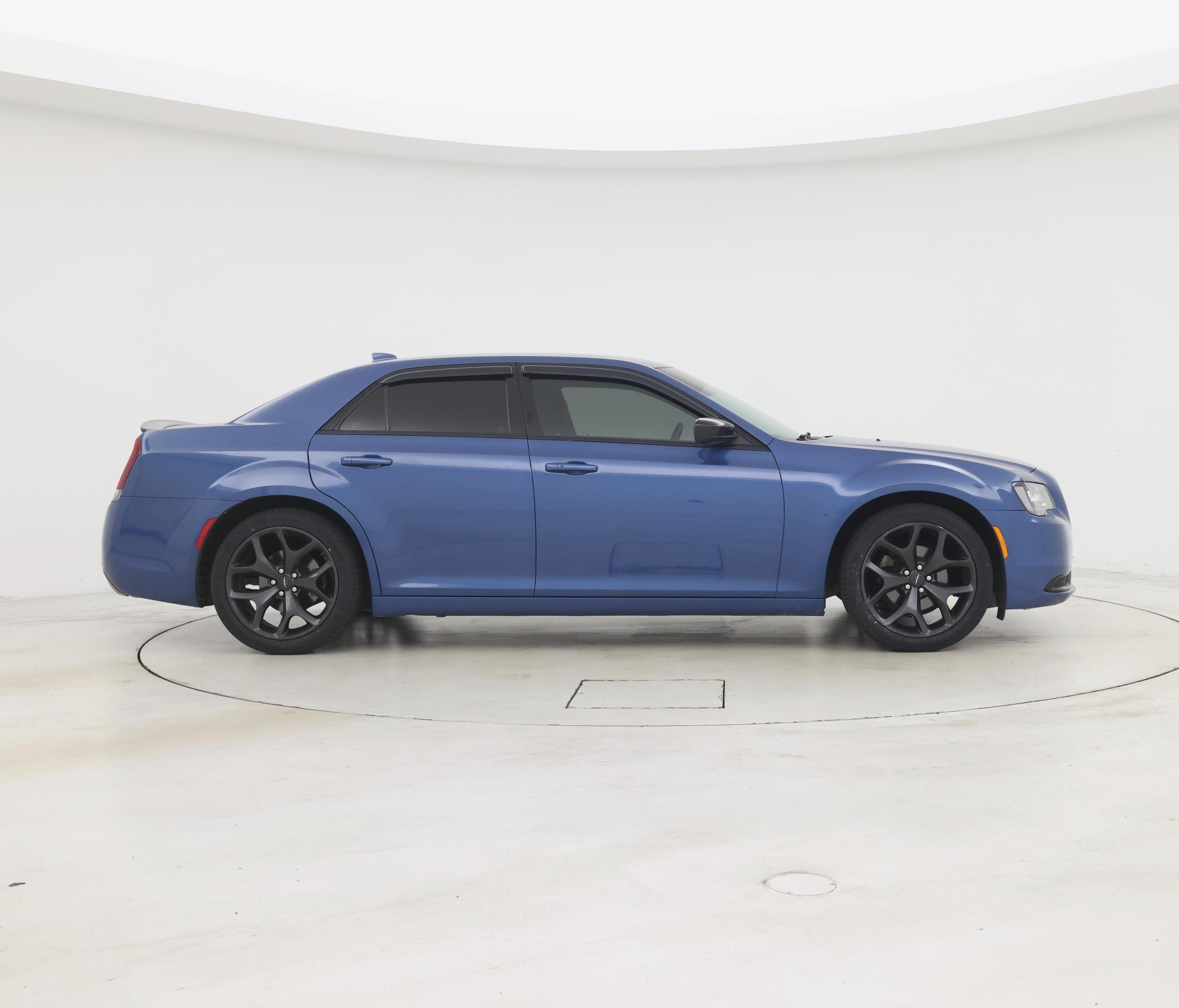 Thumbnail: 2022 Chrysler 300 - 7