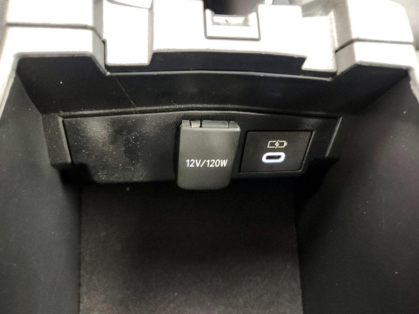 2023 Toyota Corolla LE - Photo 19