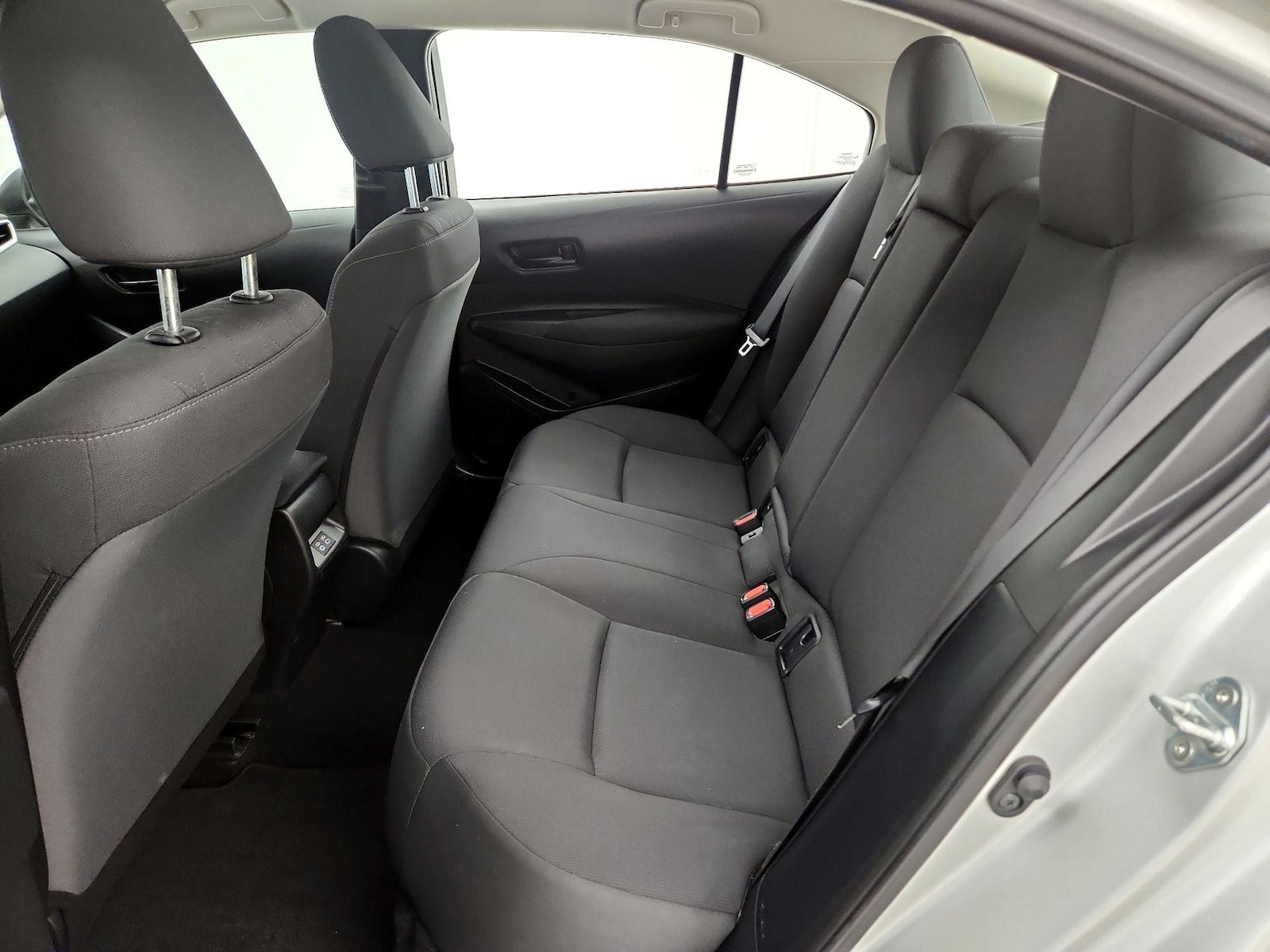 2023 Toyota Corolla LE - Photo 20