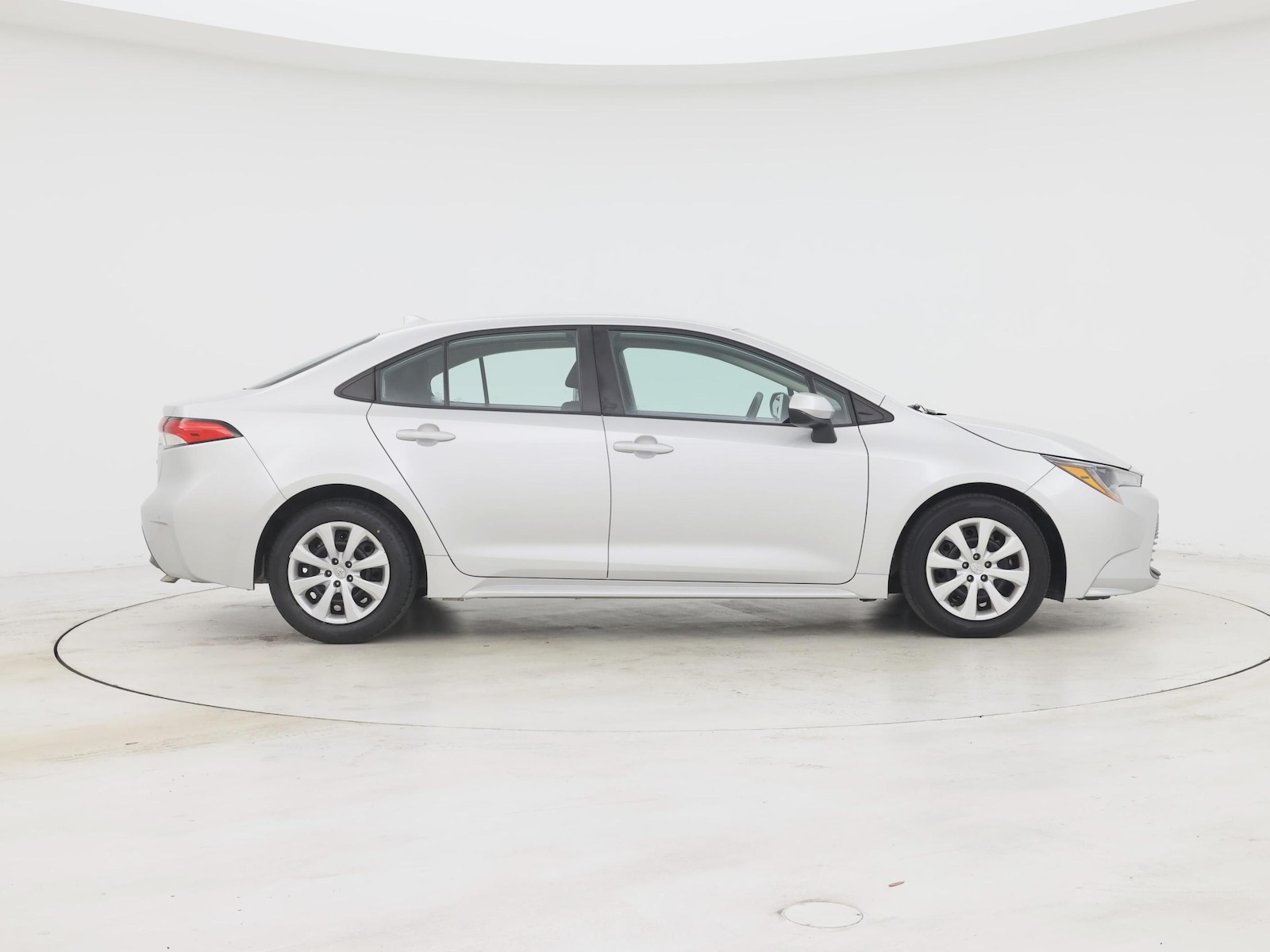 2023 Toyota Corolla LE - Photo 8