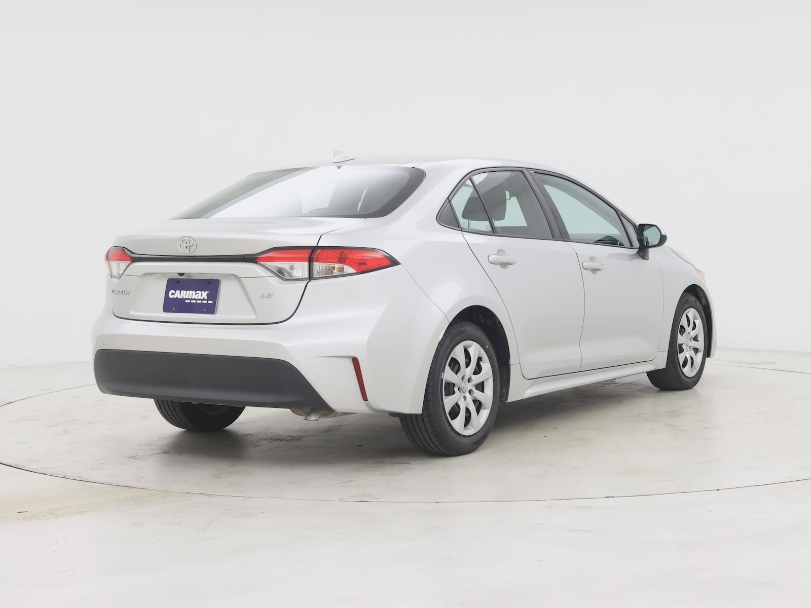 2023 Toyota Corolla LE - Photo 9
