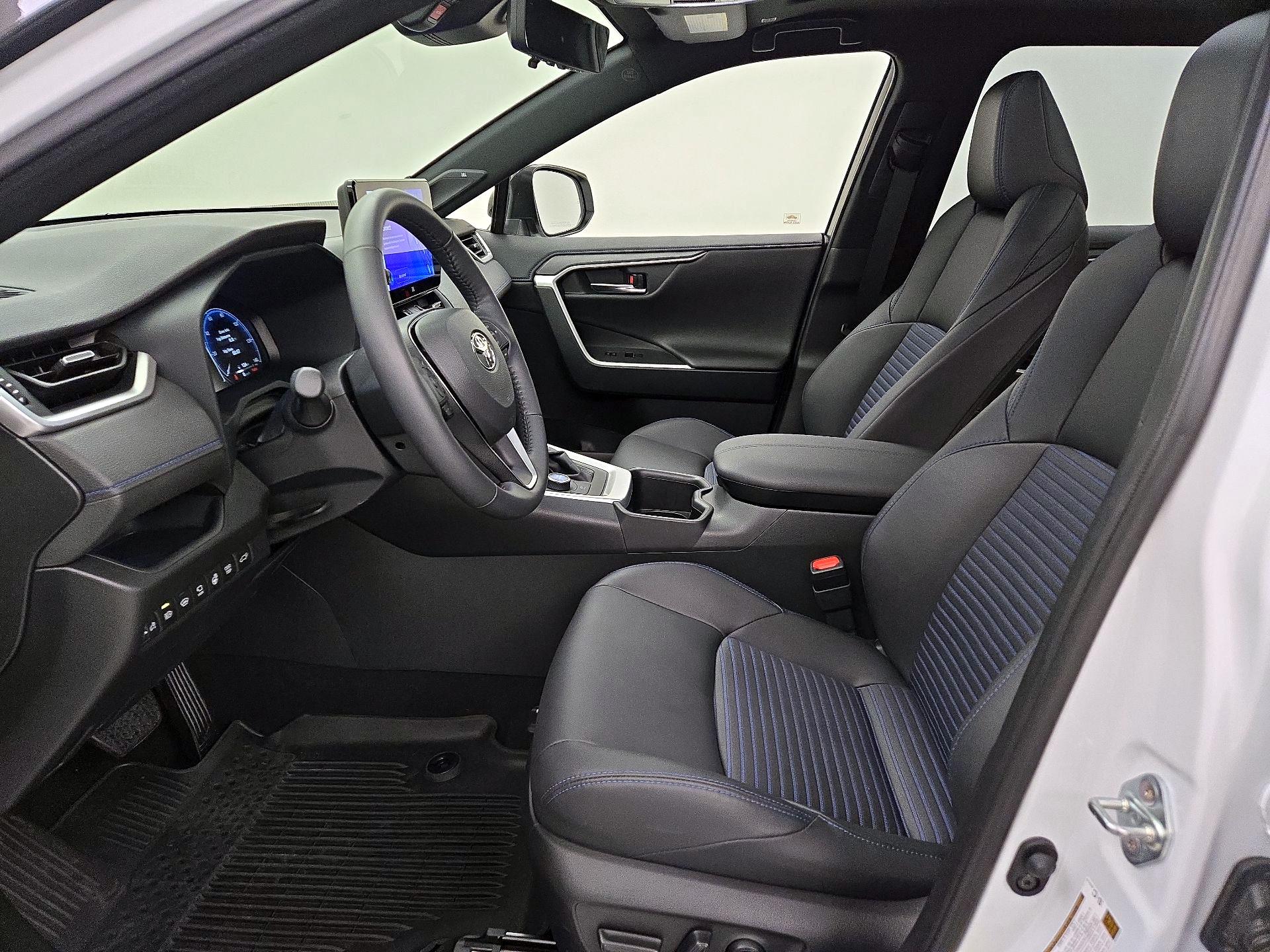 Thumbnail: 2024 Toyota RAV4 - 11
