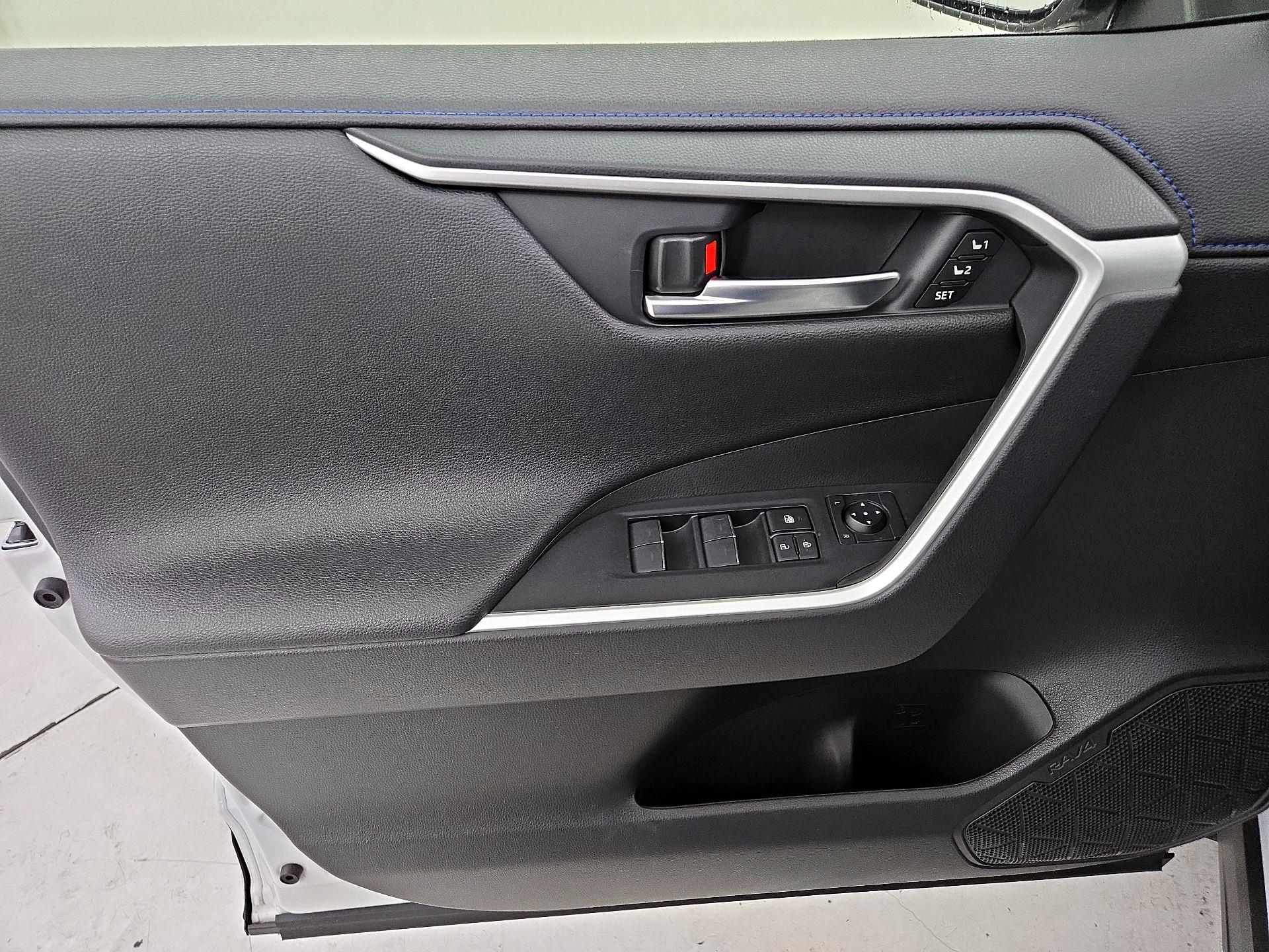 Thumbnail: 2024 Toyota RAV4 - 12