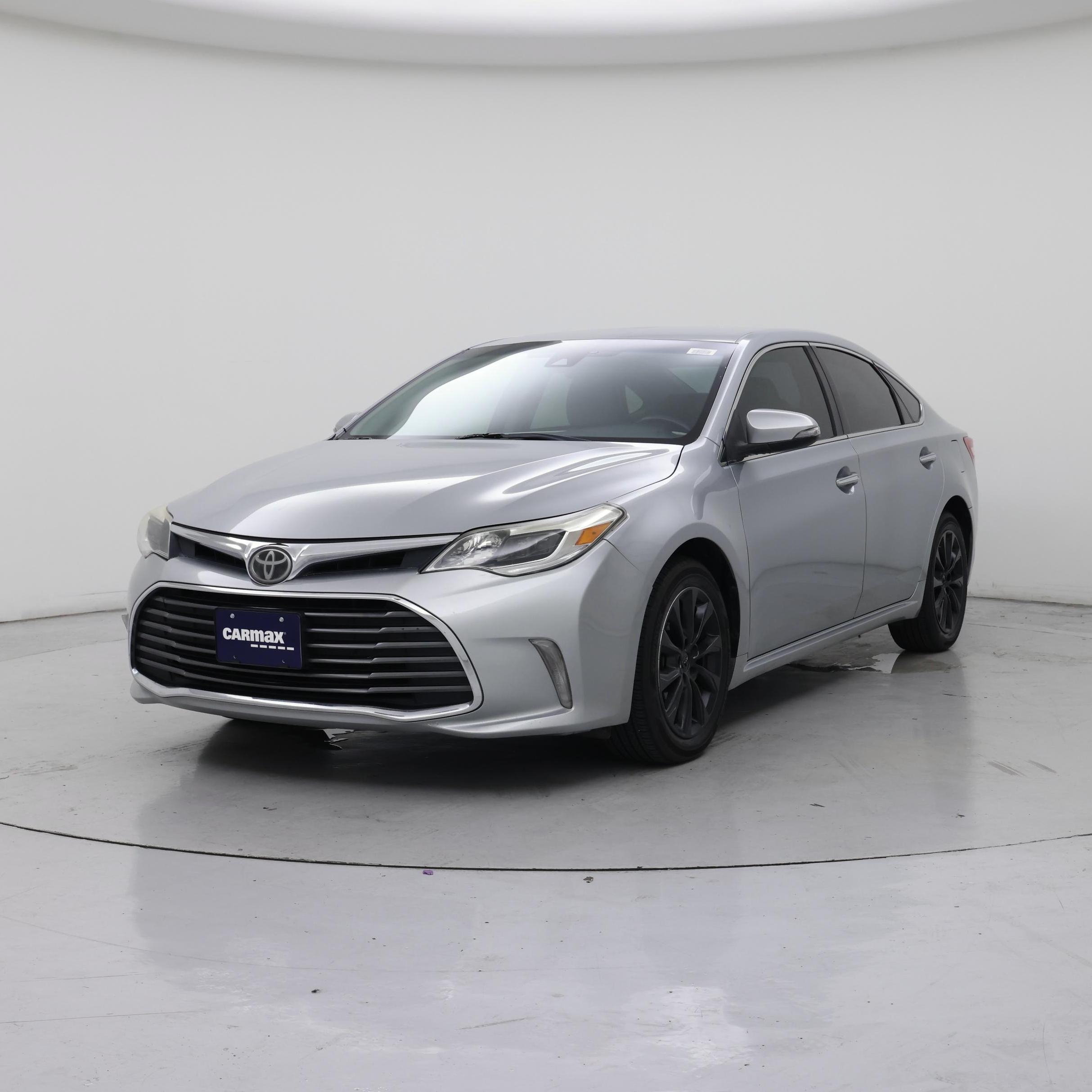 Thumbnail: 2017 Toyota Avalon - 4