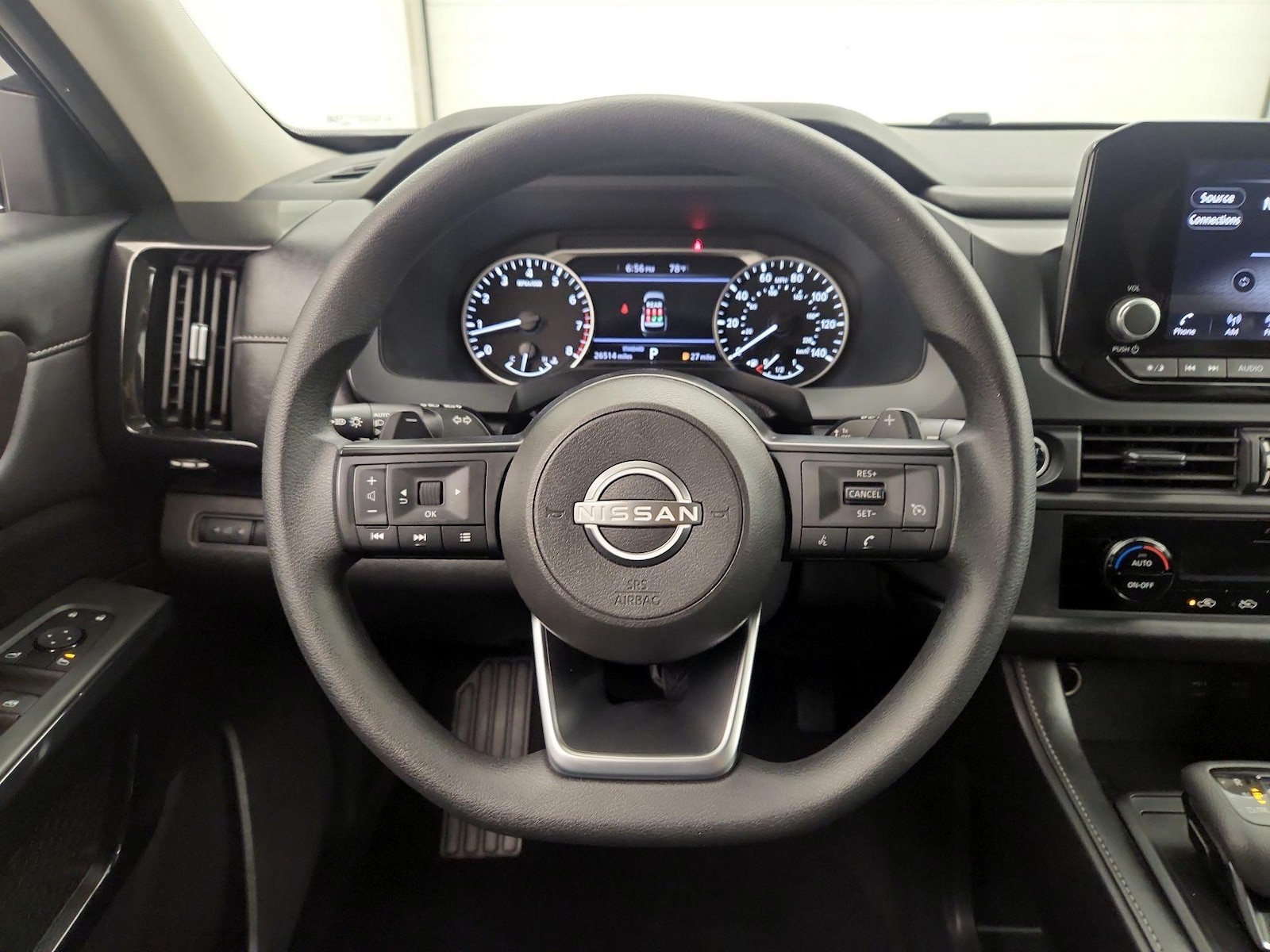 2024 Nissan Pathfinder S - Photo 11