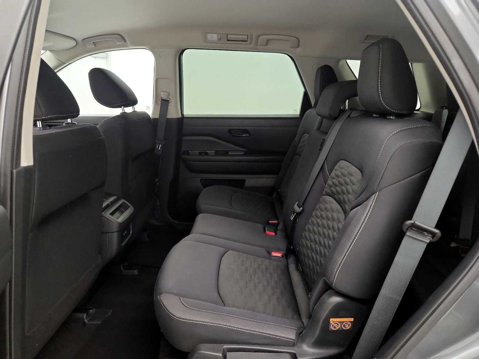 2024 Nissan Pathfinder S - Photo 20