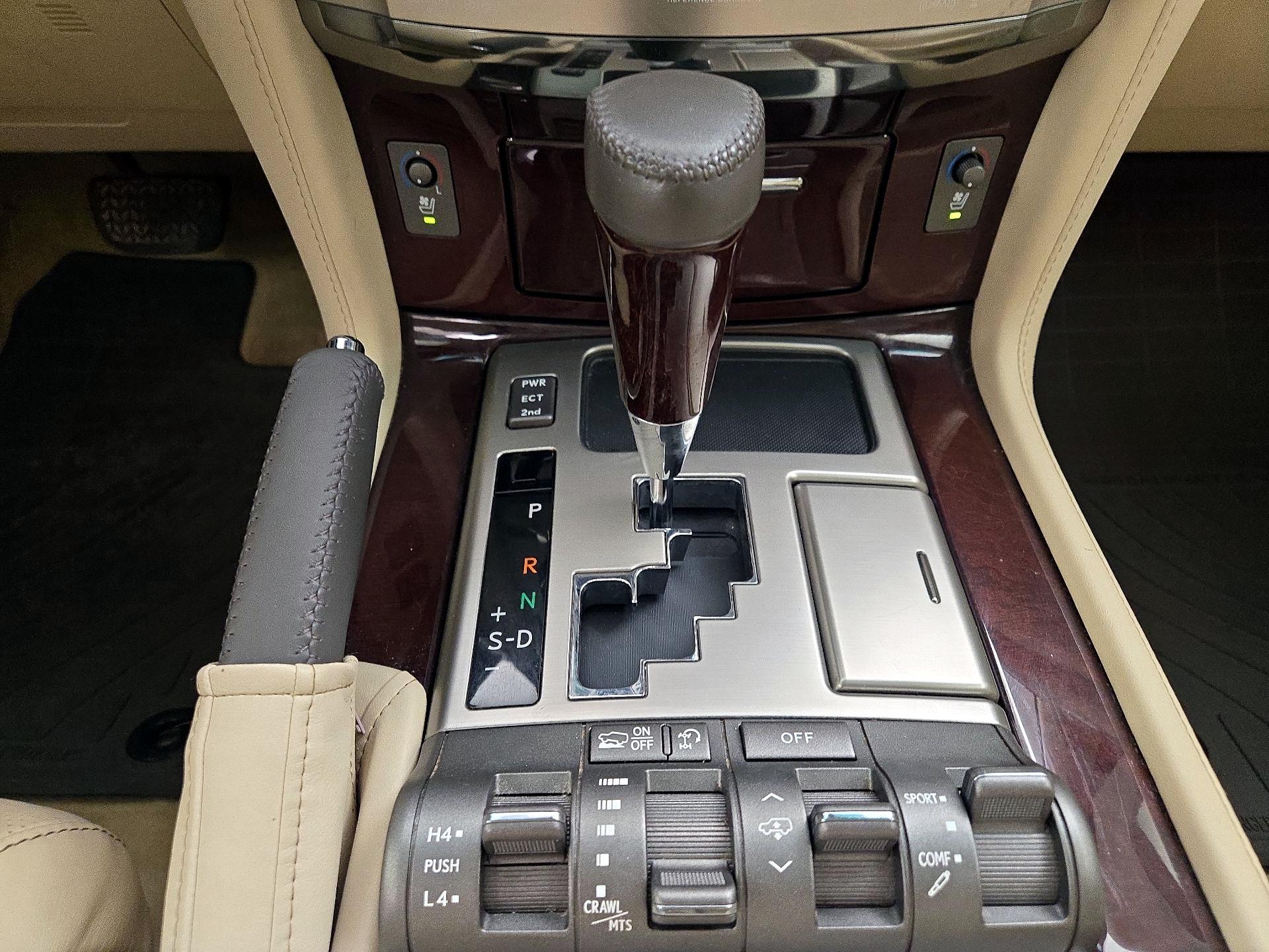 Thumbnail: 2015 Lexus LX - 18