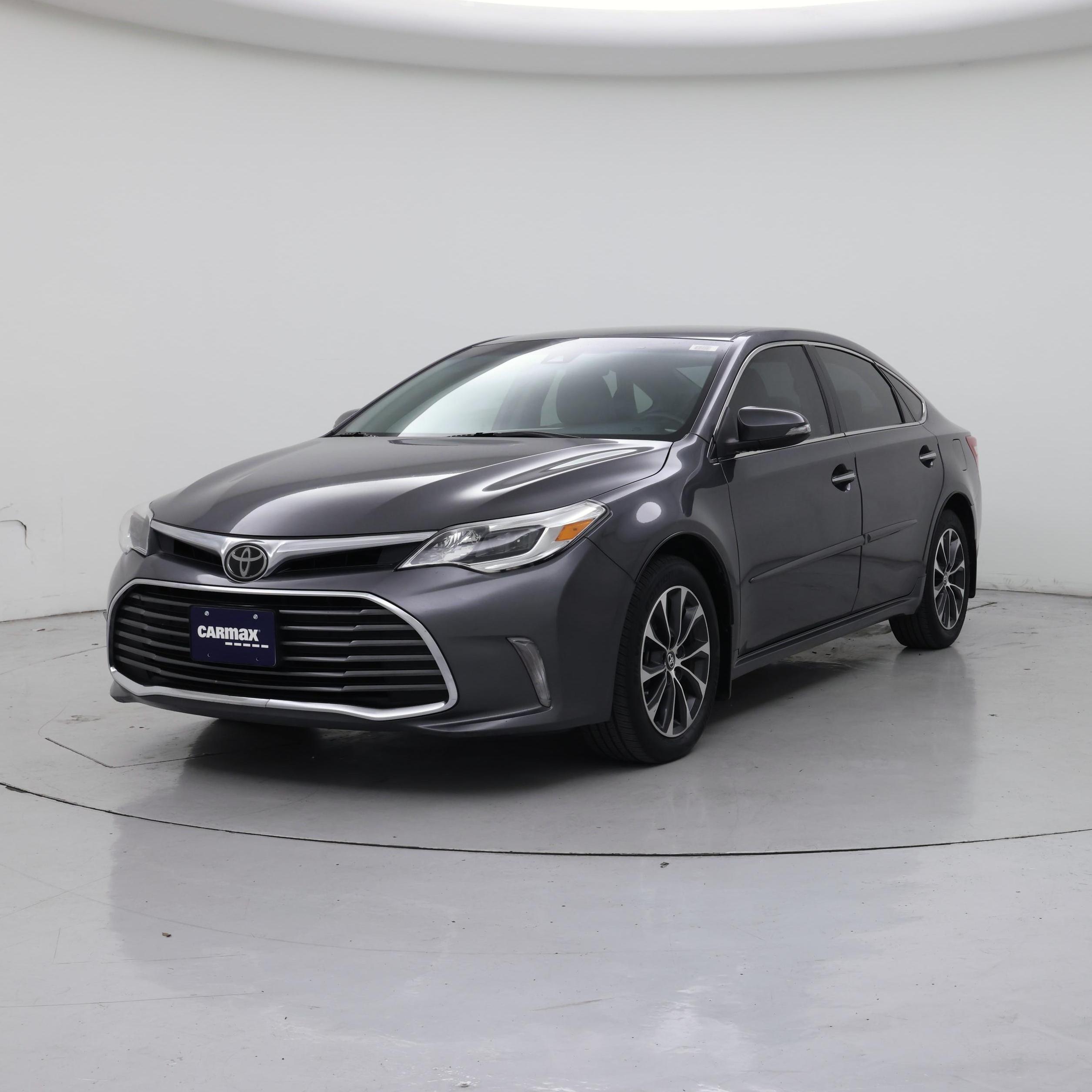 Thumbnail: 2018 Toyota Avalon - 4