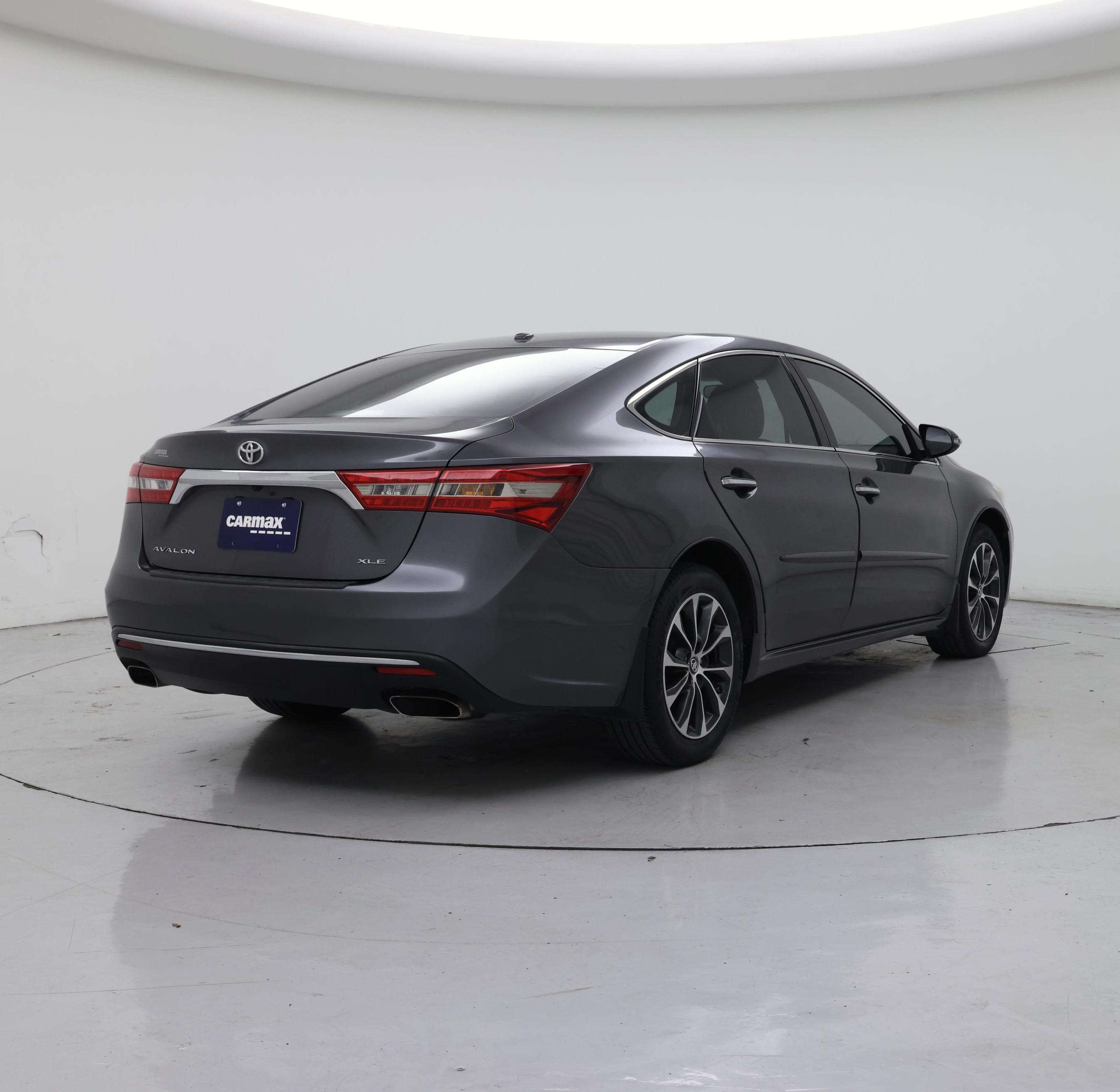 Thumbnail: 2018 Toyota Avalon - 8