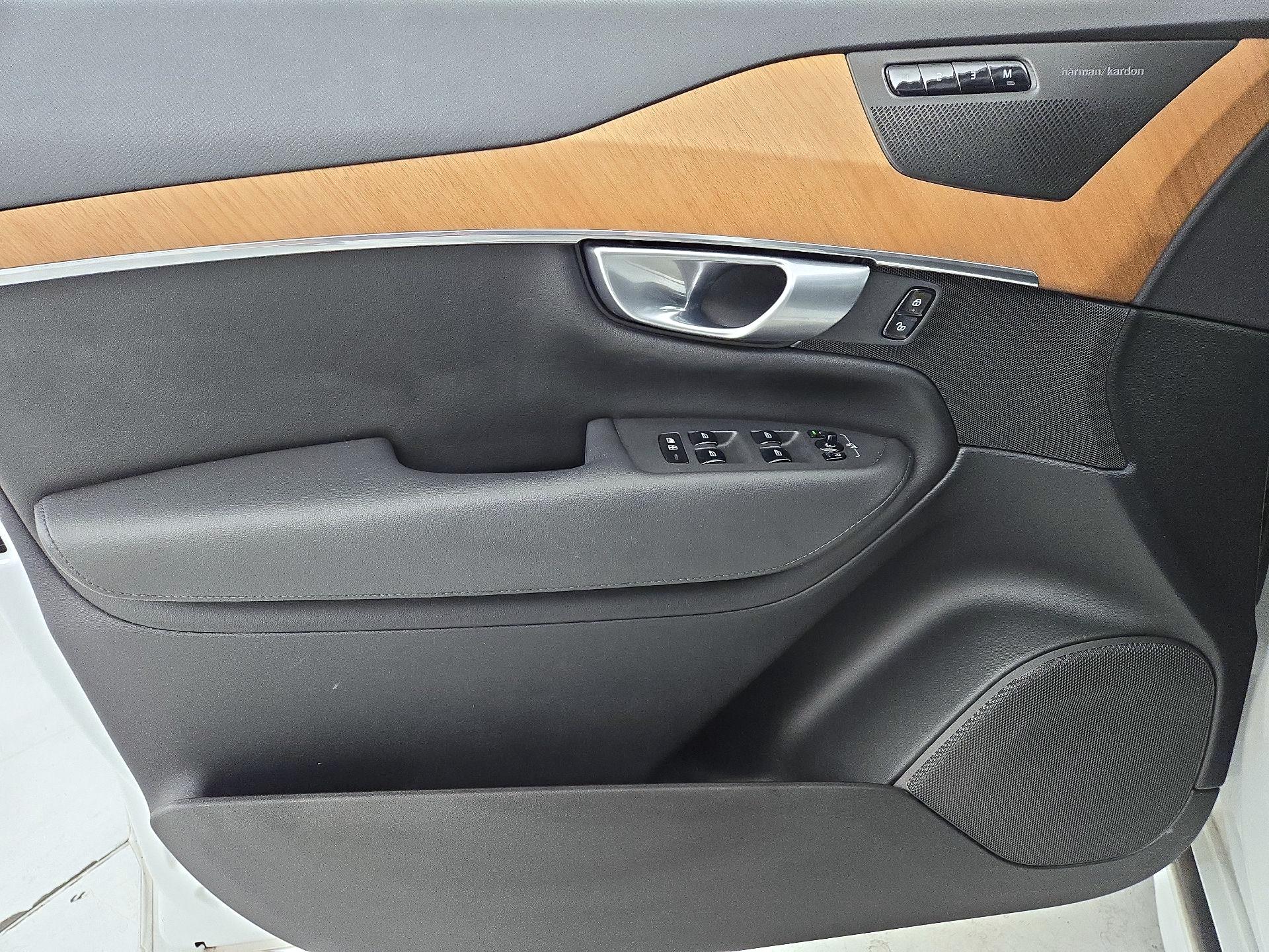 Thumbnail: 2024 Volvo XC90 - 12
