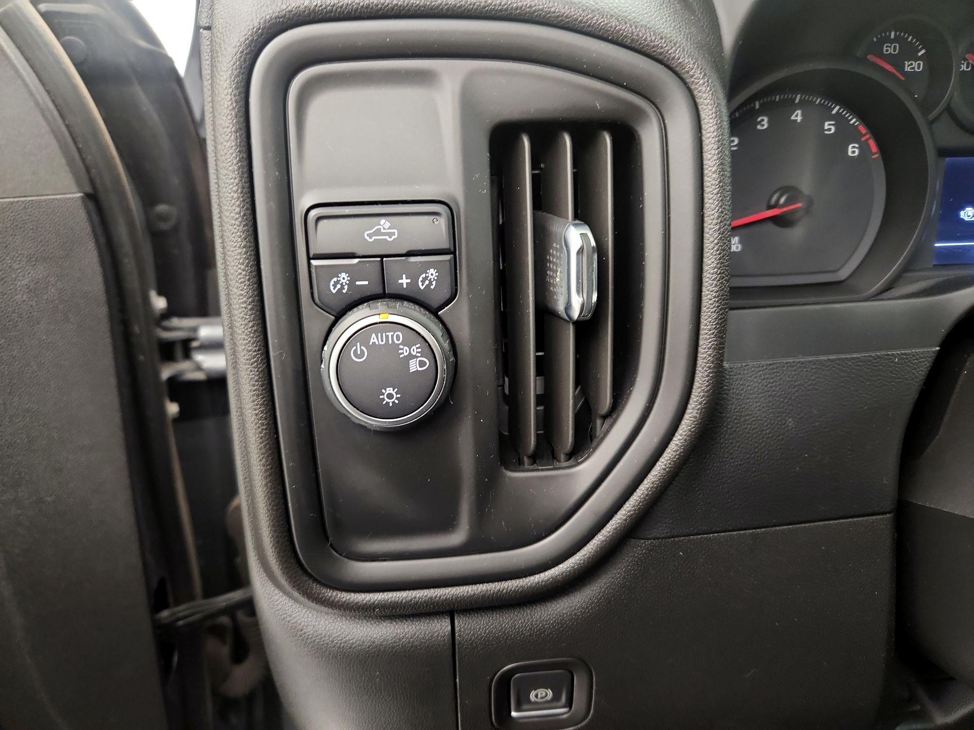 Thumbnail: 2022 Chevrolet Silverado 1500 - 13