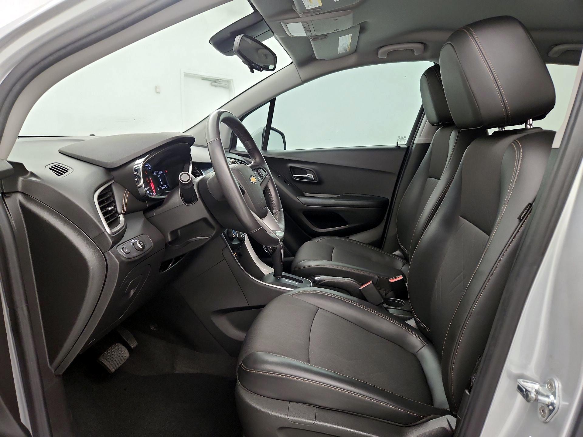 Thumbnail: 2022 Chevrolet Trax - 11