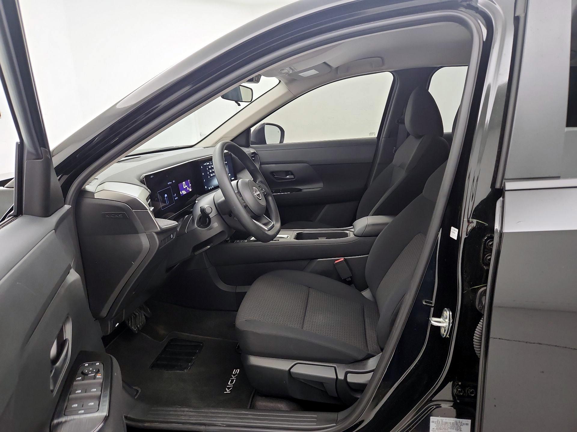 Thumbnail: 2026 Nissan Kicks - 11
