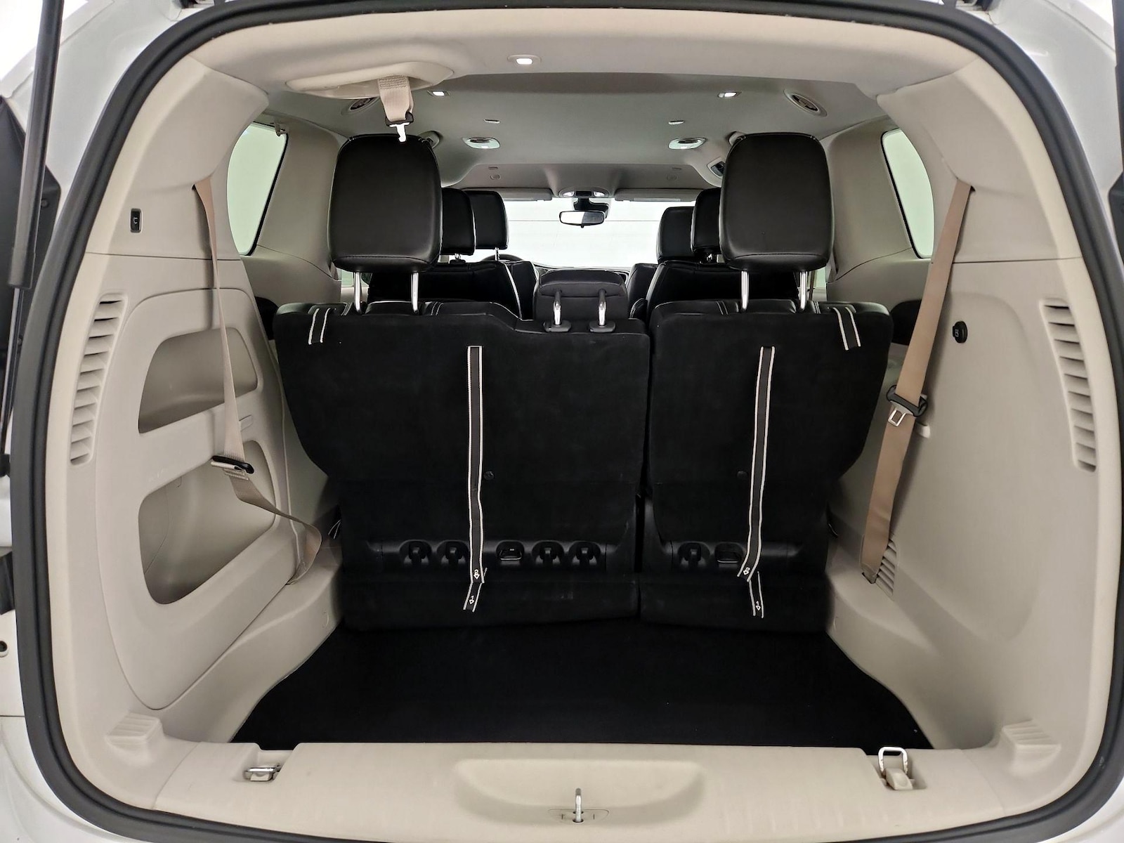 2023 Chrysler Pacifica Touring L - Photo 22