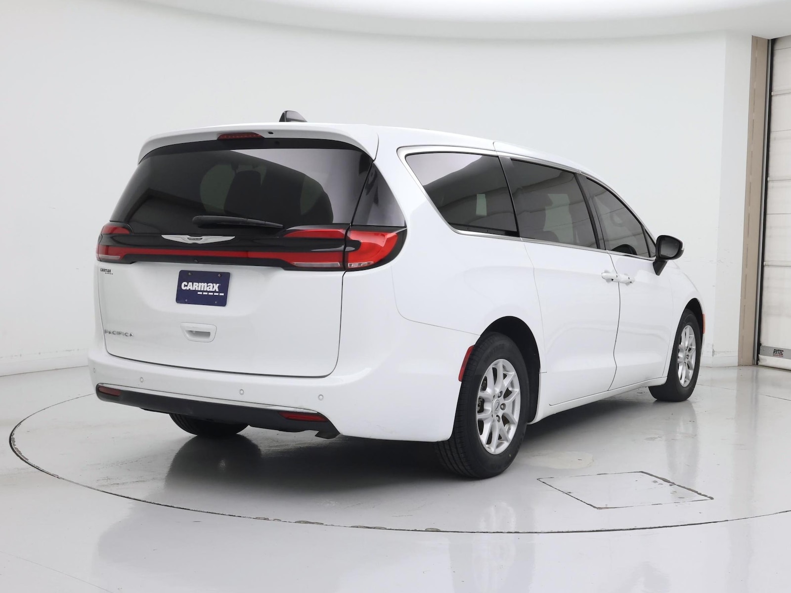 2023 Chrysler Pacifica Touring L - Photo 9