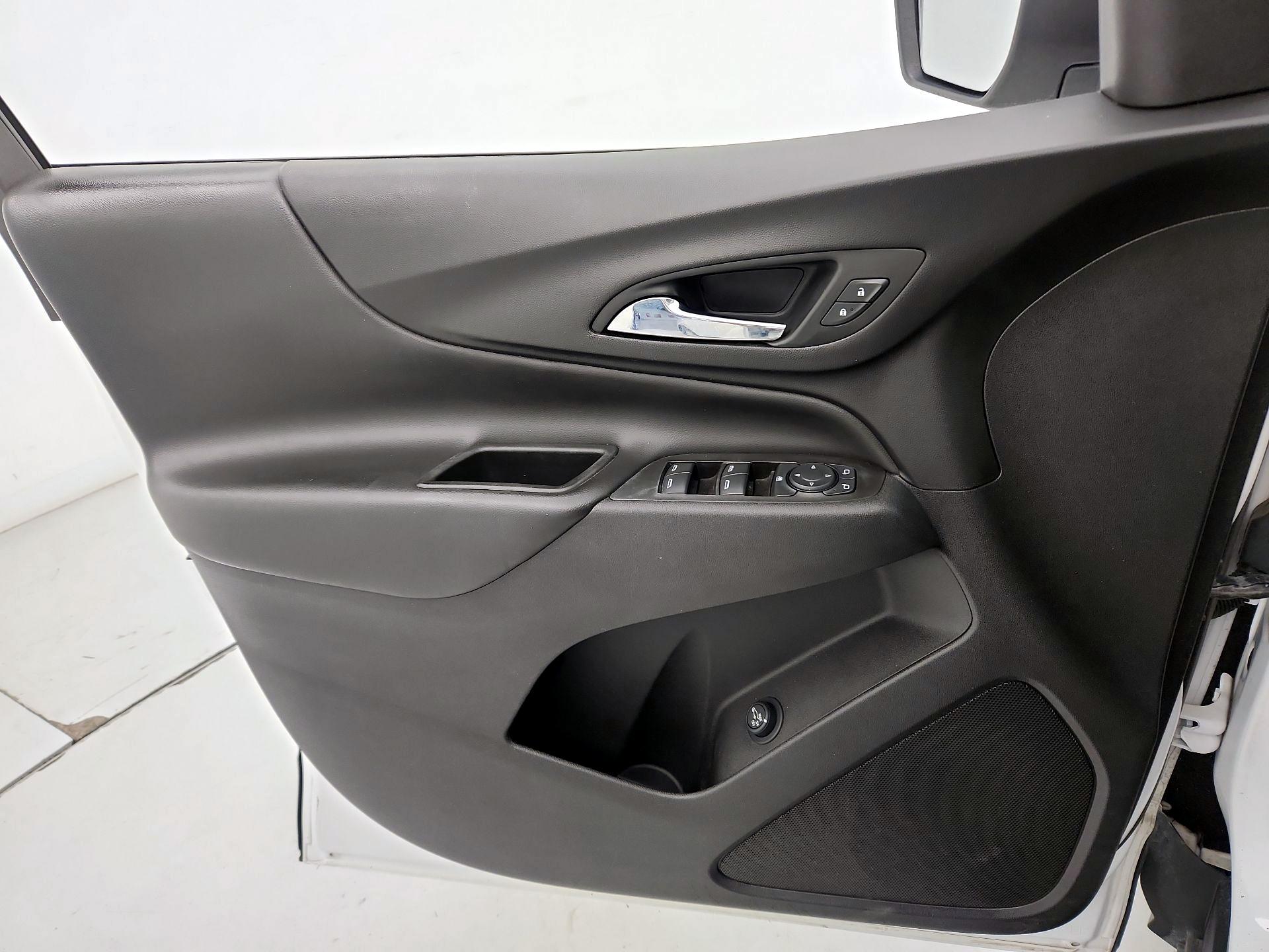 Thumbnail: 2021 Chevrolet Equinox - 12