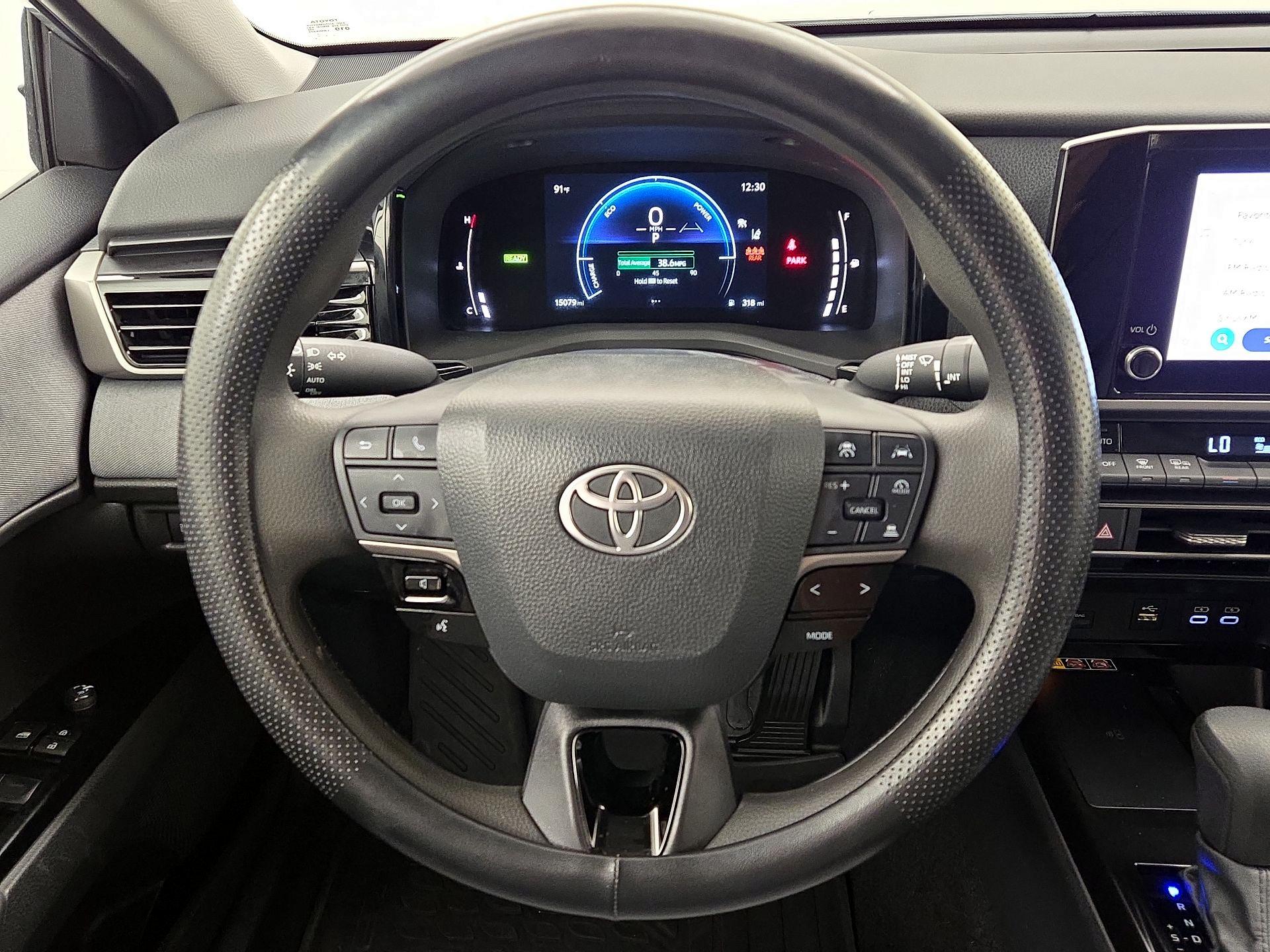 Thumbnail: 2025 Toyota Camry - 10