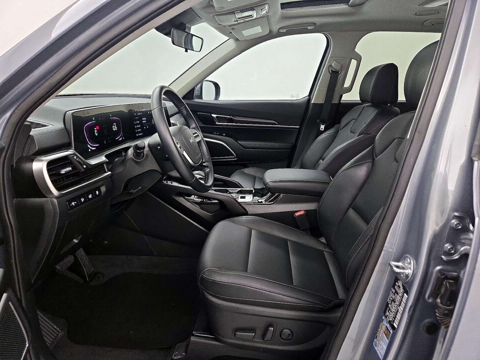 2025 Kia Telluride S - Photo 12