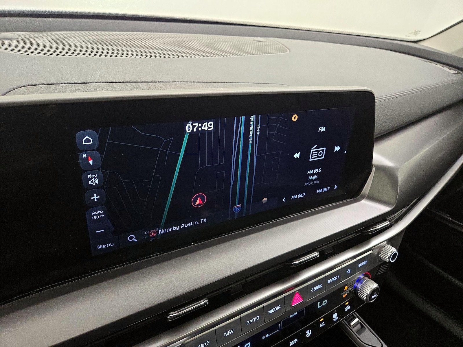 2025 Kia Telluride S - Photo 15