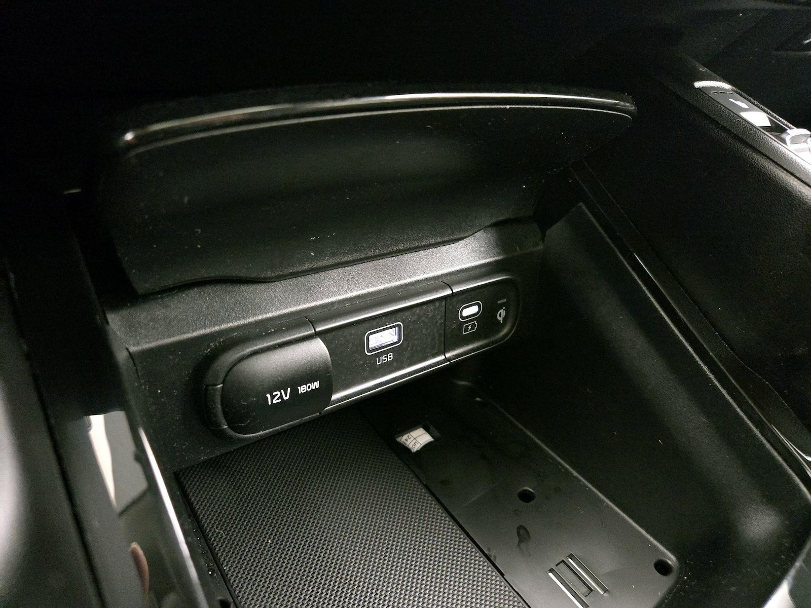 2025 Kia Telluride S - Photo 20