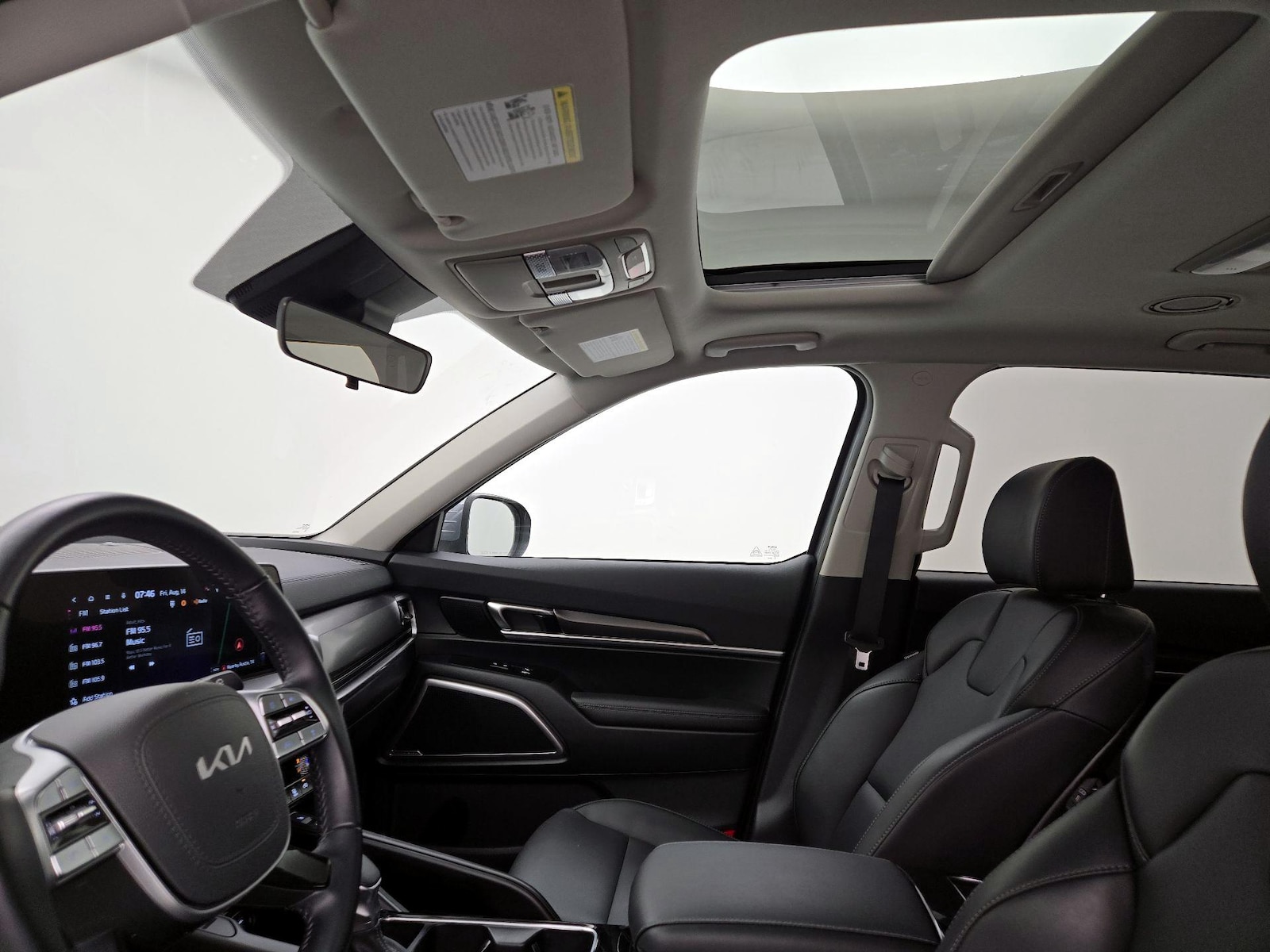 2025 Kia Telluride S - Photo 21
