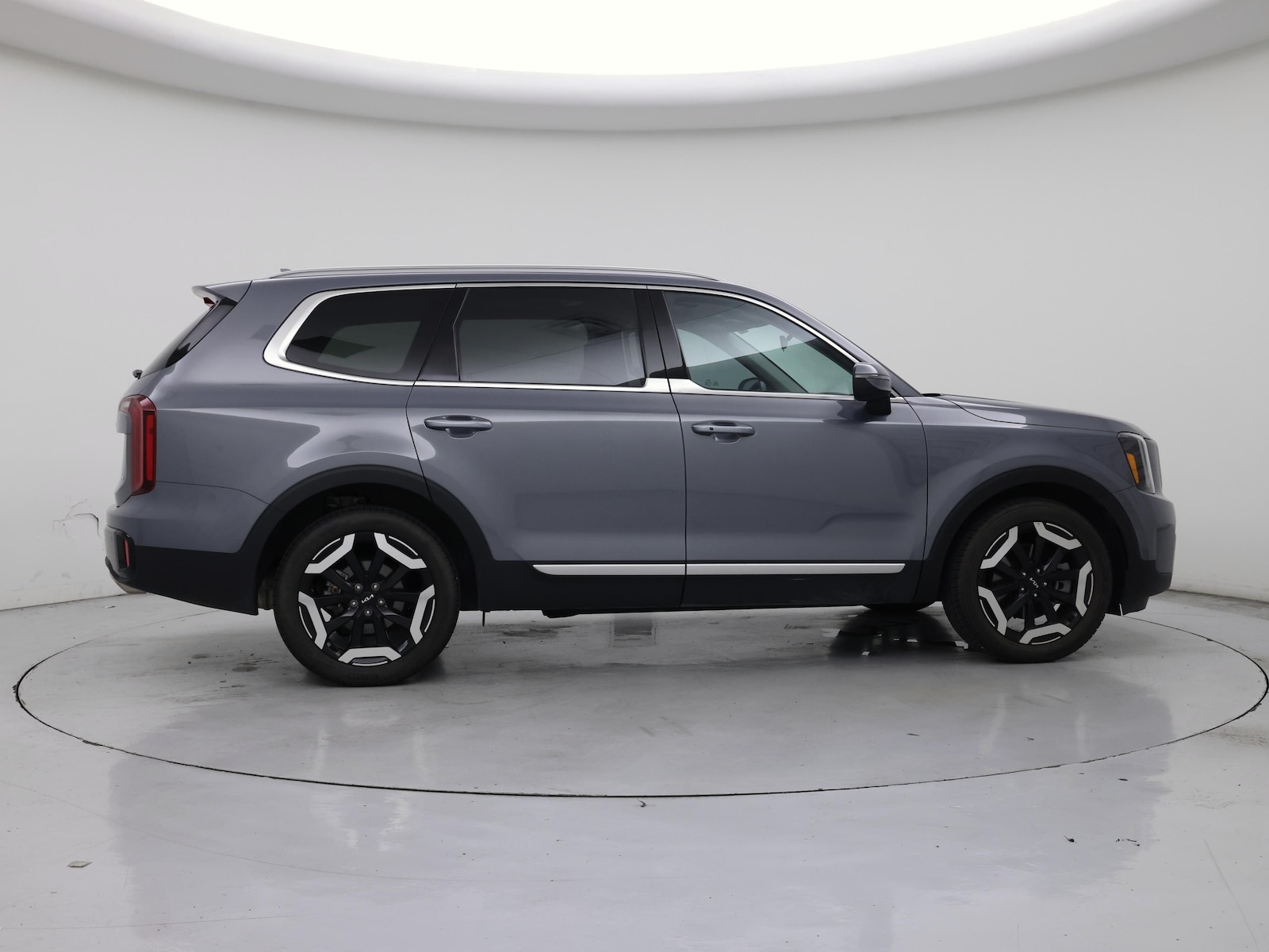 2025 Kia Telluride S - Photo 8