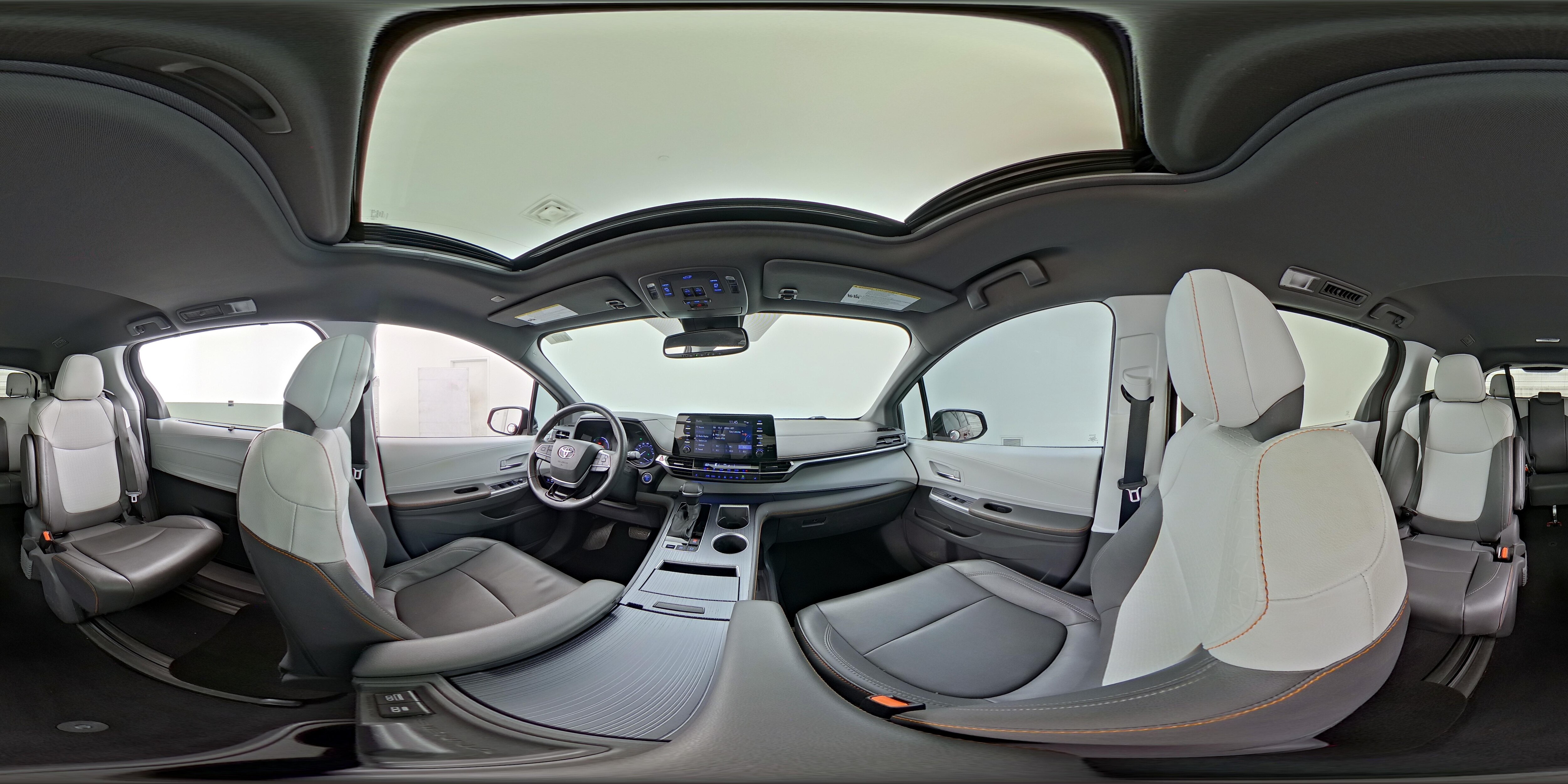 2021 Toyota Sienna XSE - Photo 28