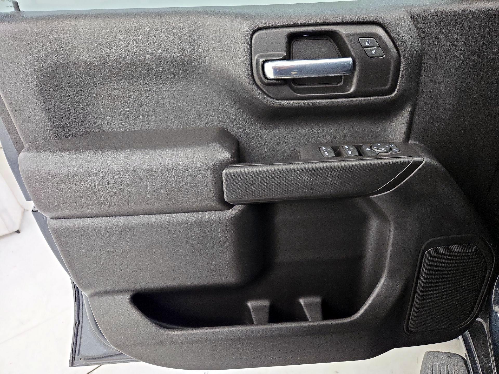 Thumbnail: 2021 Chevrolet Silverado 1500 - 12