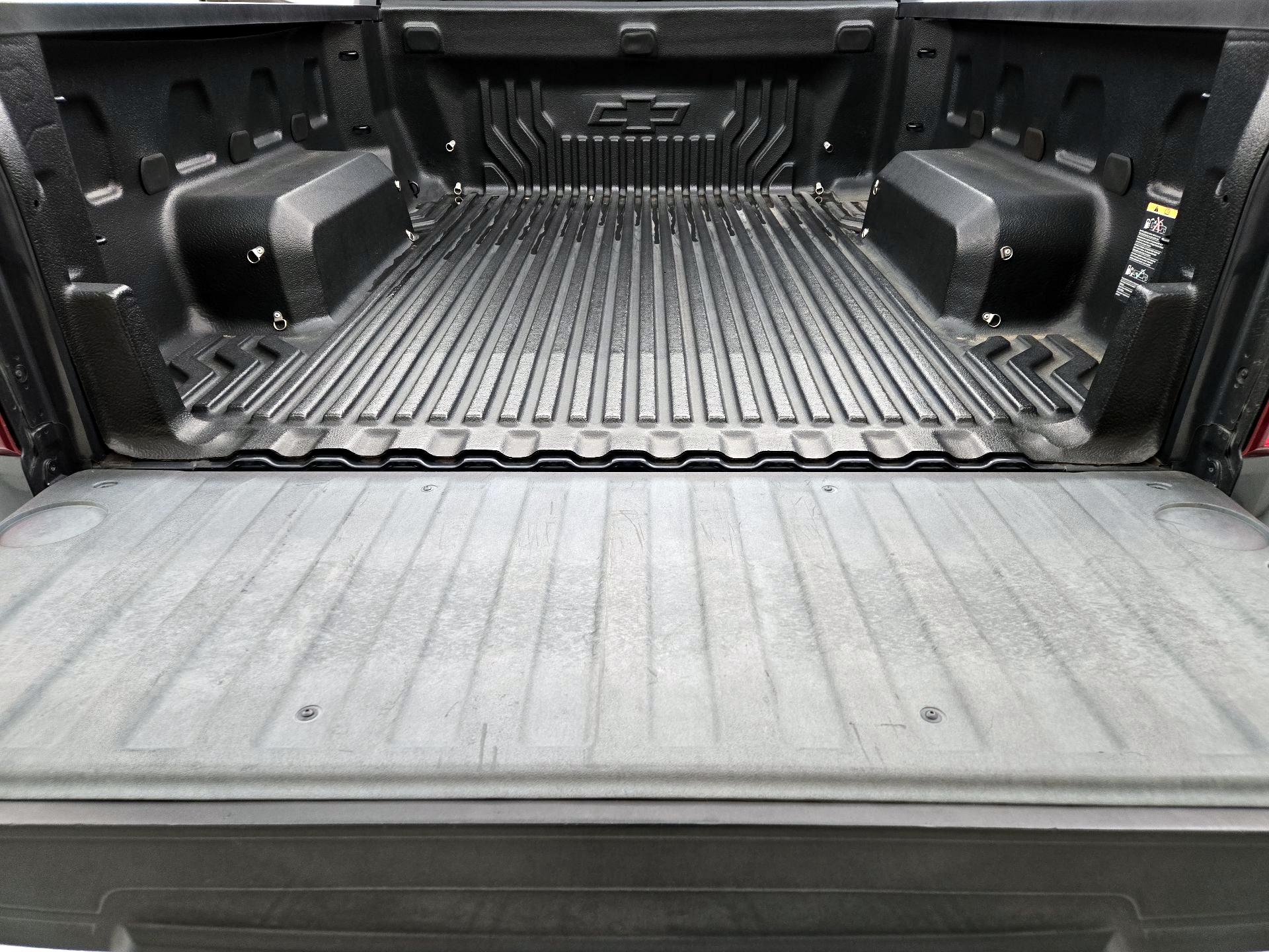 Thumbnail: 2021 Chevrolet Silverado 1500 - 20