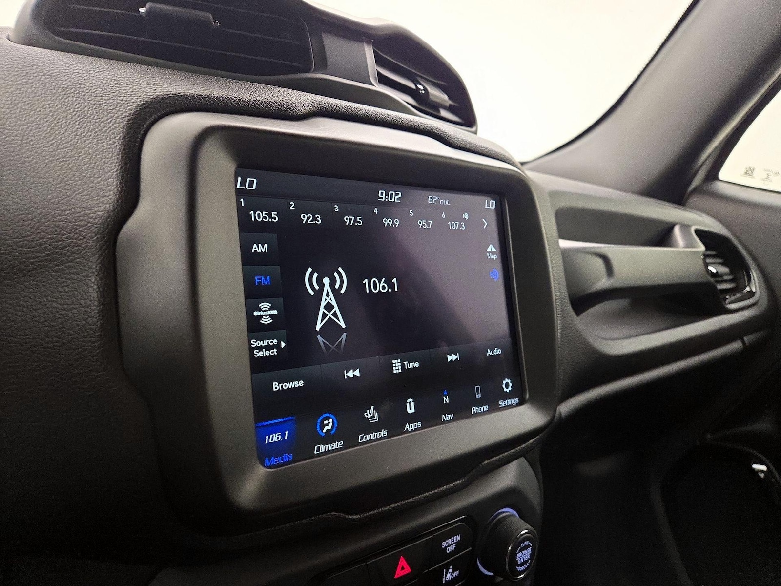 2022 Jeep Renegade Altitude - Photo 17
