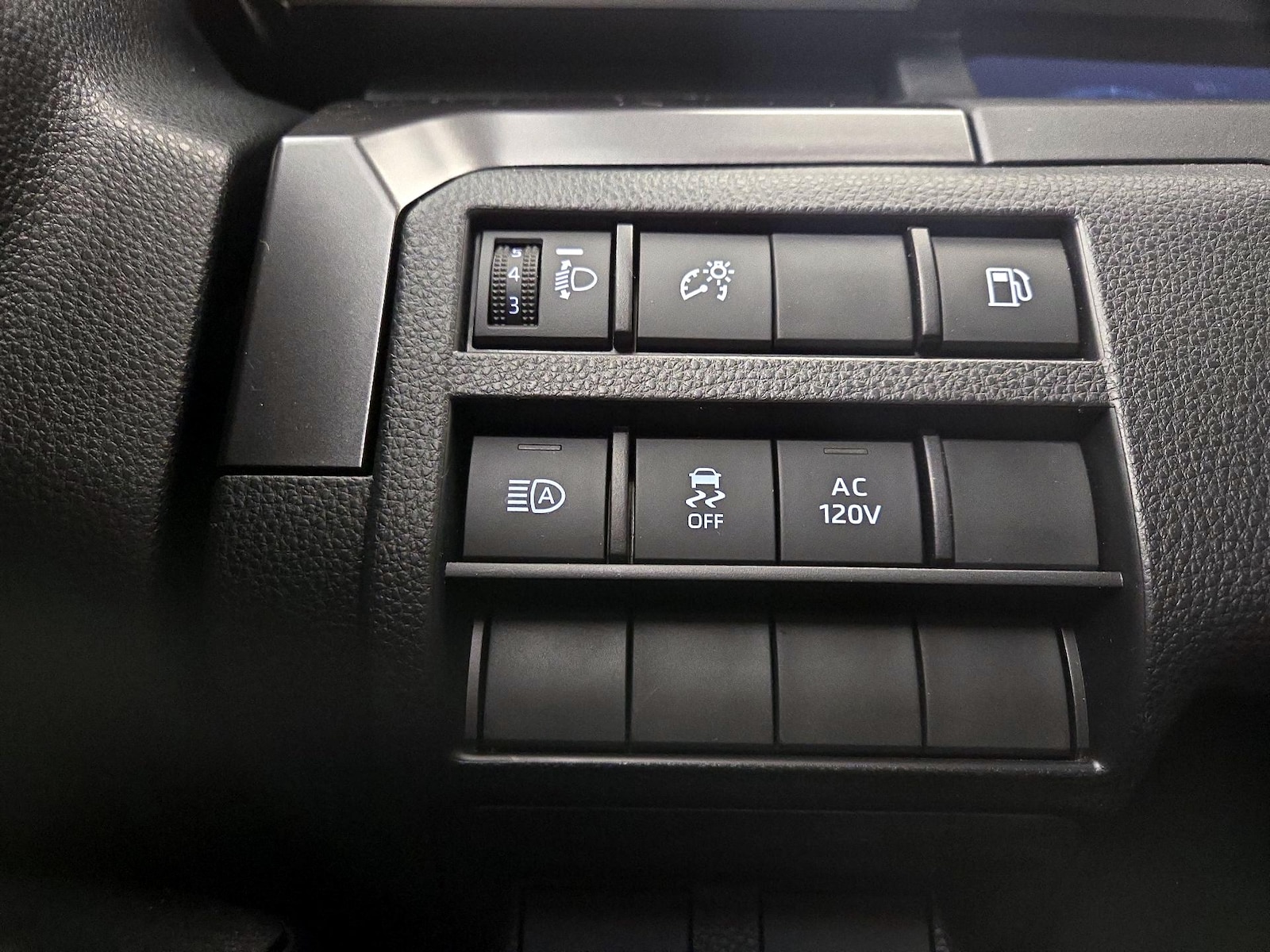 2025 Toyota 4Runner TRD Off-Road - Photo 14