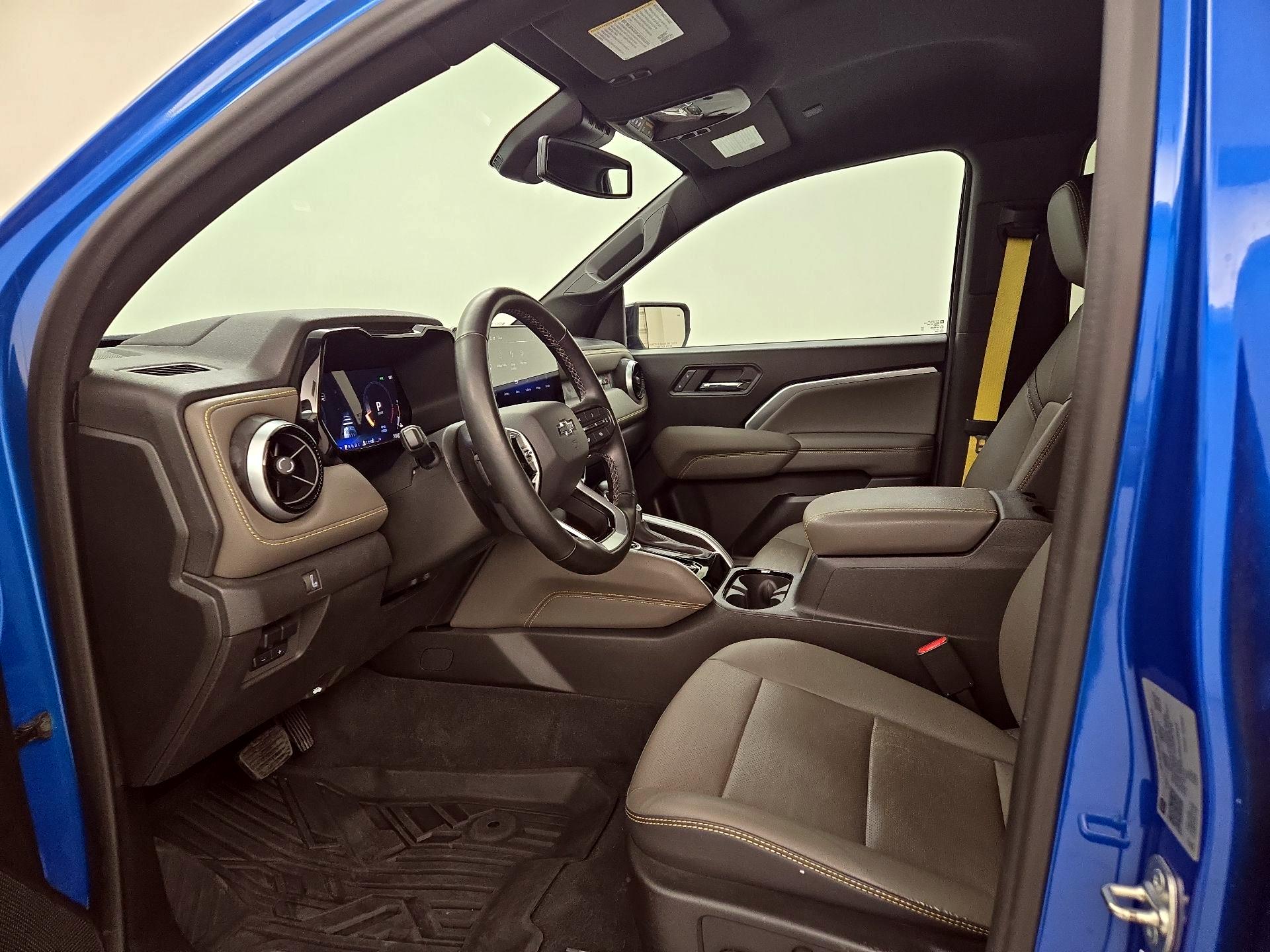 Thumbnail: 2024 Chevrolet Colorado - 11