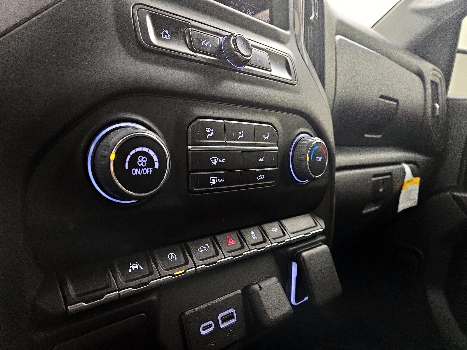 2022 Chevrolet Silverado 1500 Custom - Photo 17