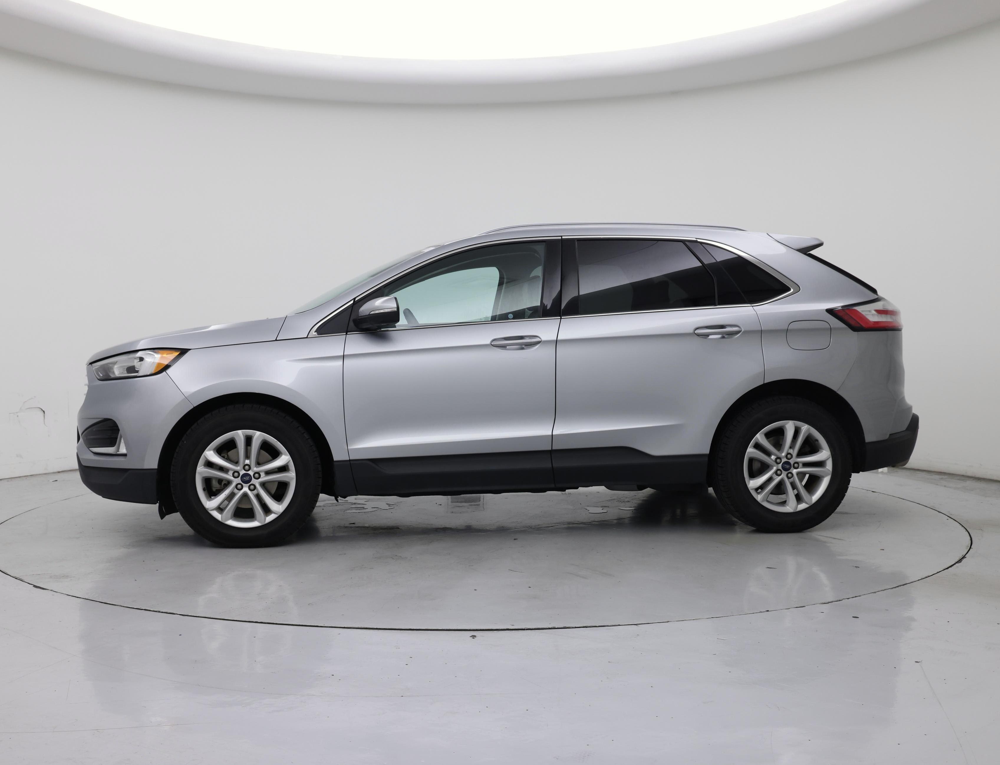Thumbnail: 2020 Ford Edge - 3