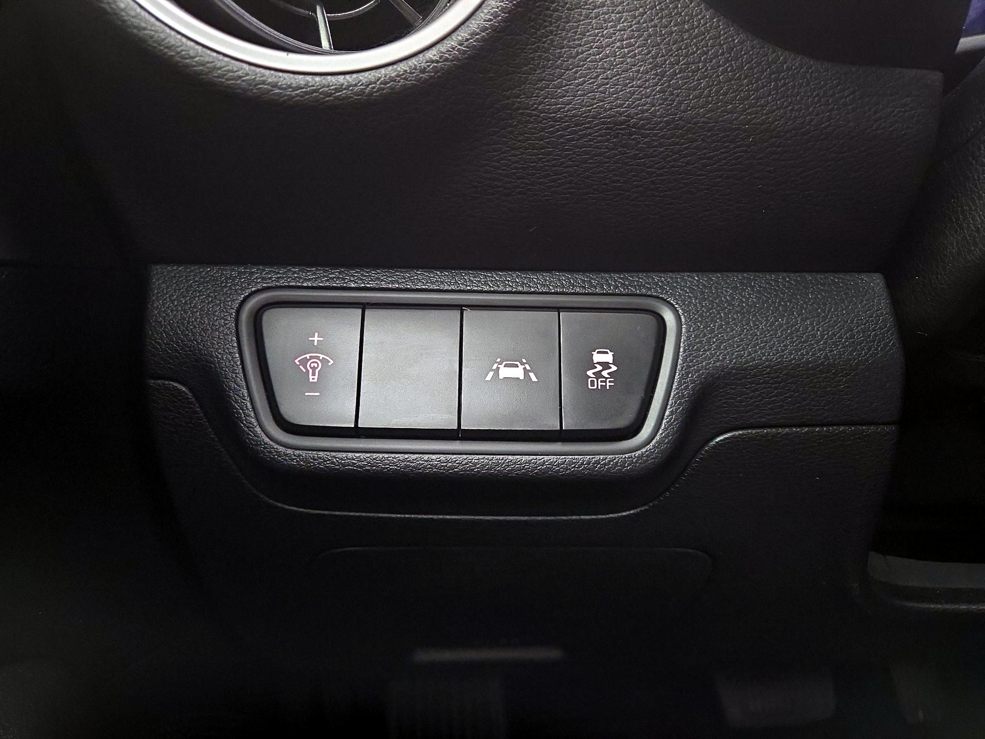 Thumbnail: 2021 Kia Forte - 13