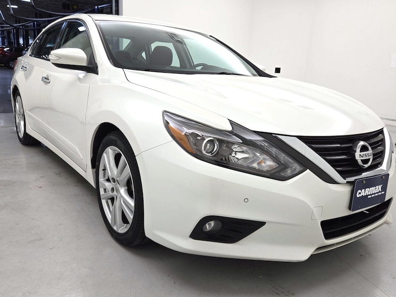 2017 Nissan Altima SL