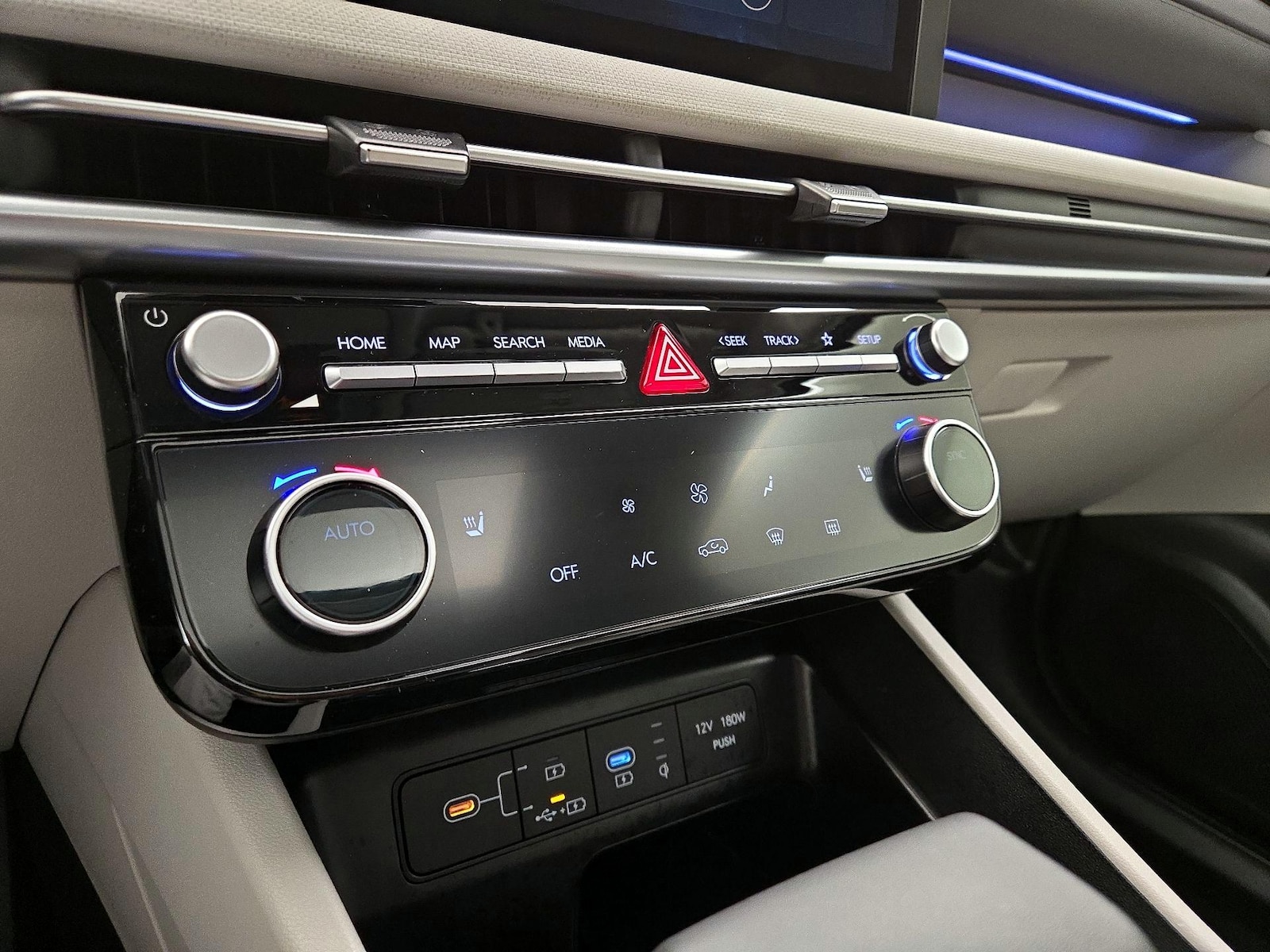 2025 Hyundai Tucson SEL Convenience - Photo 18