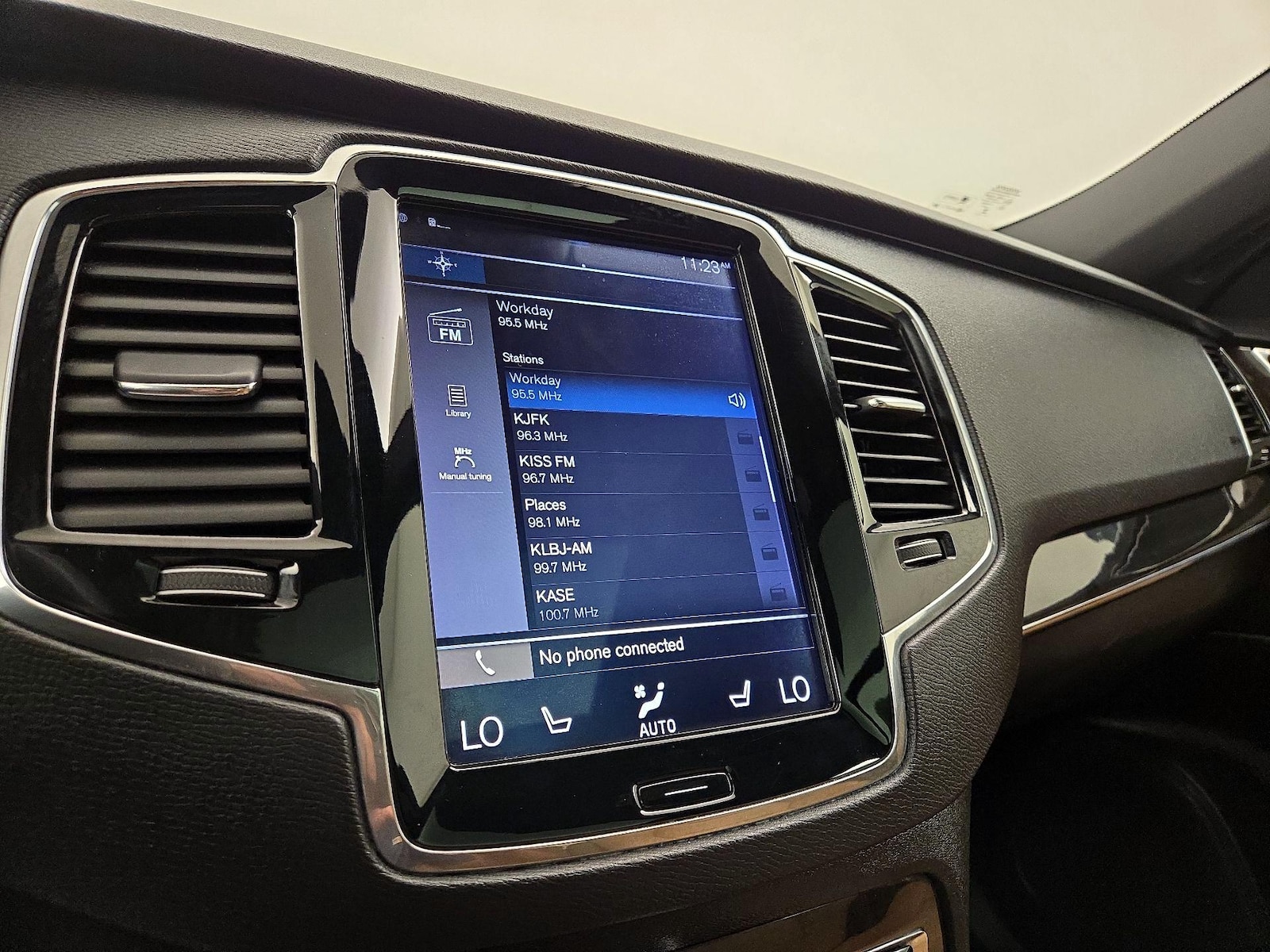 2018 Volvo XC90 Momentum - Photo 17