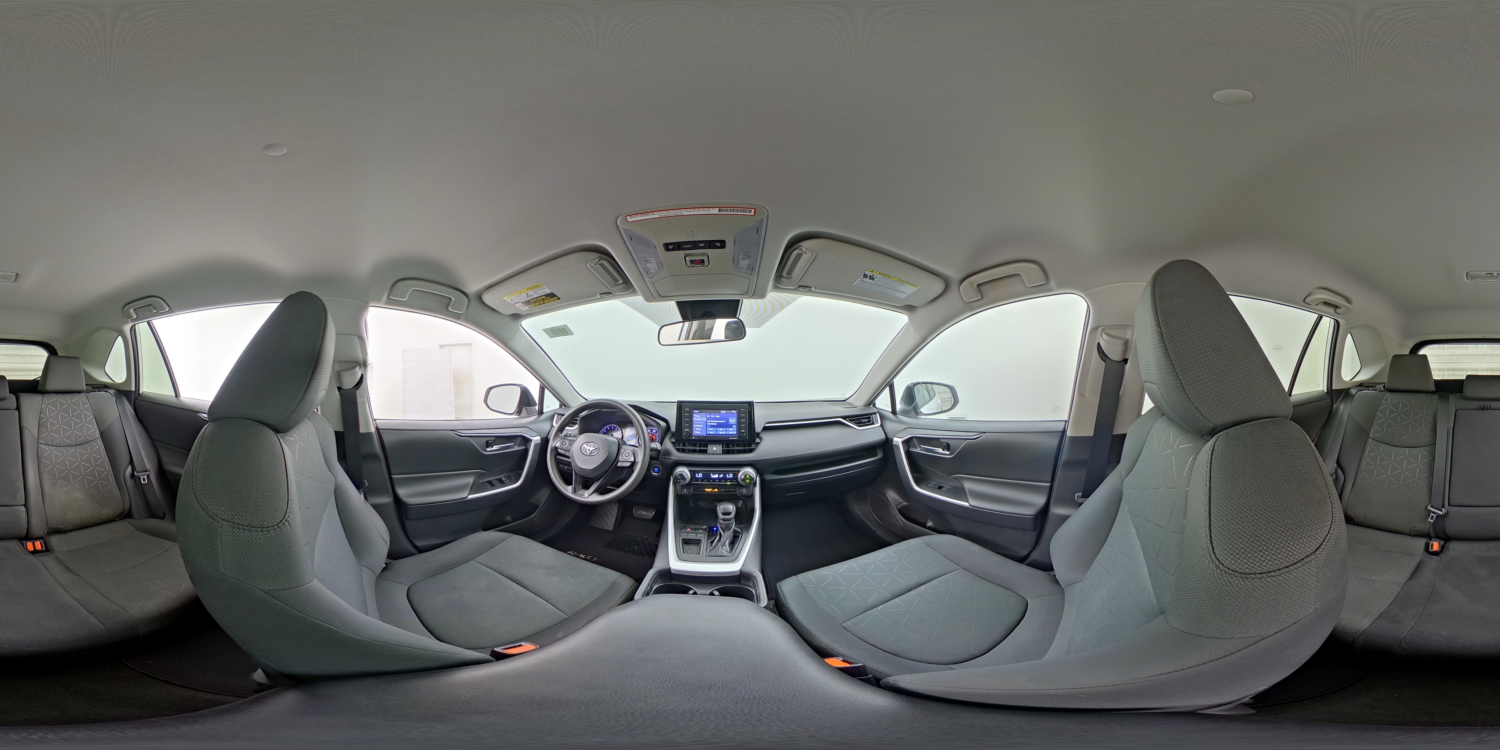 2021 Toyota RAV4 XLE - Photo 24