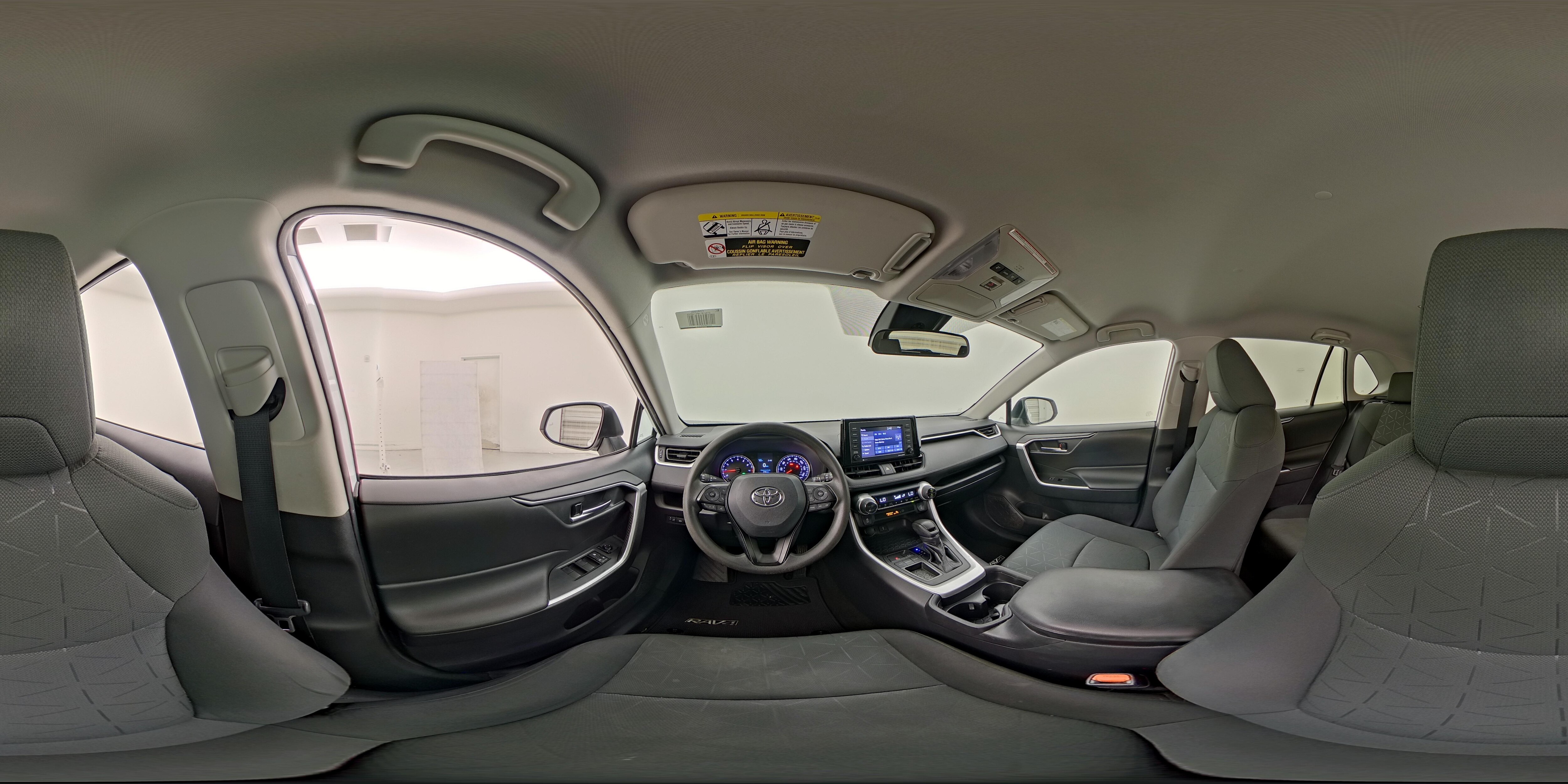2021 Toyota RAV4 XLE - Photo 26